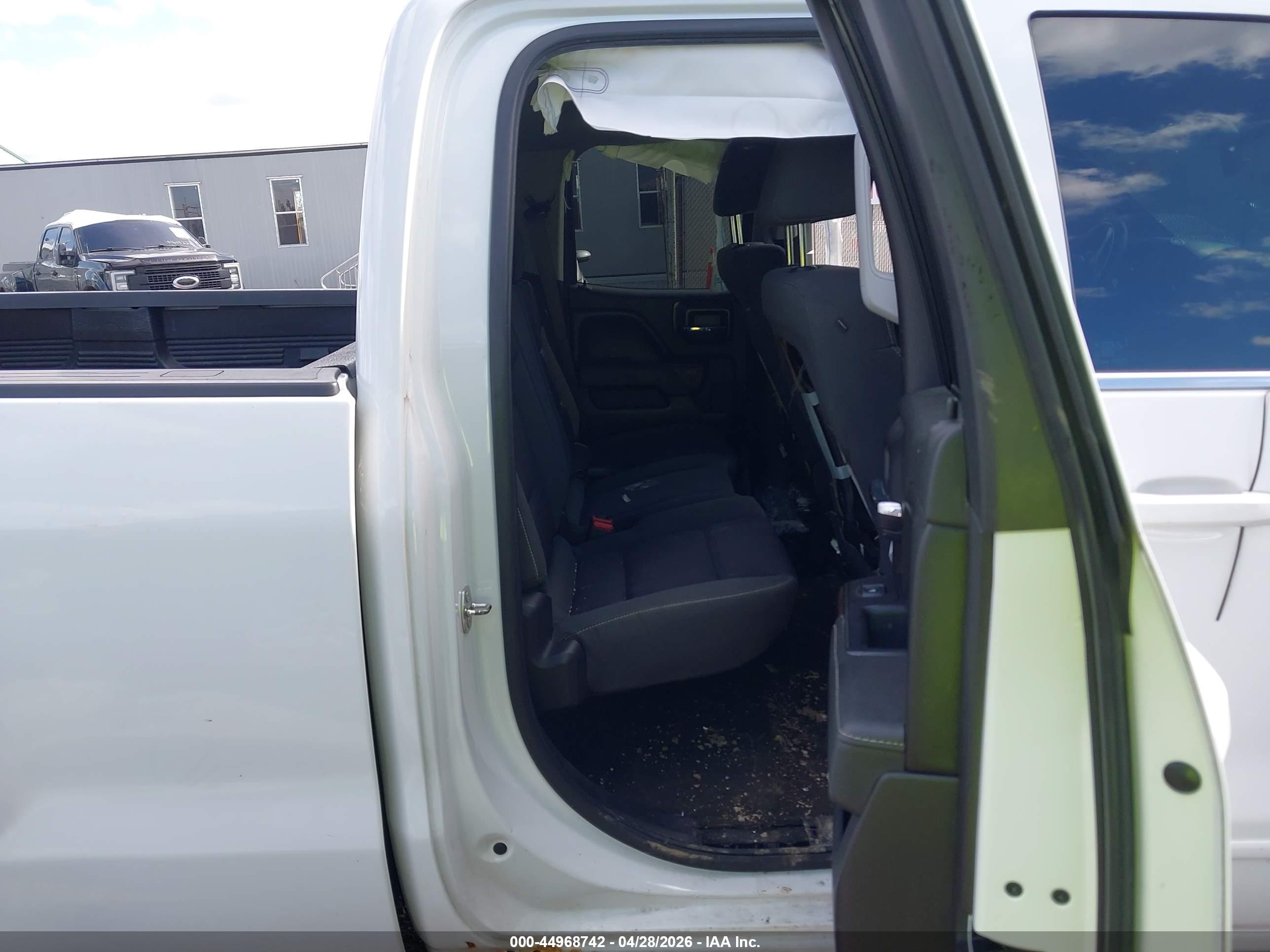 GMC SIERRA image 8