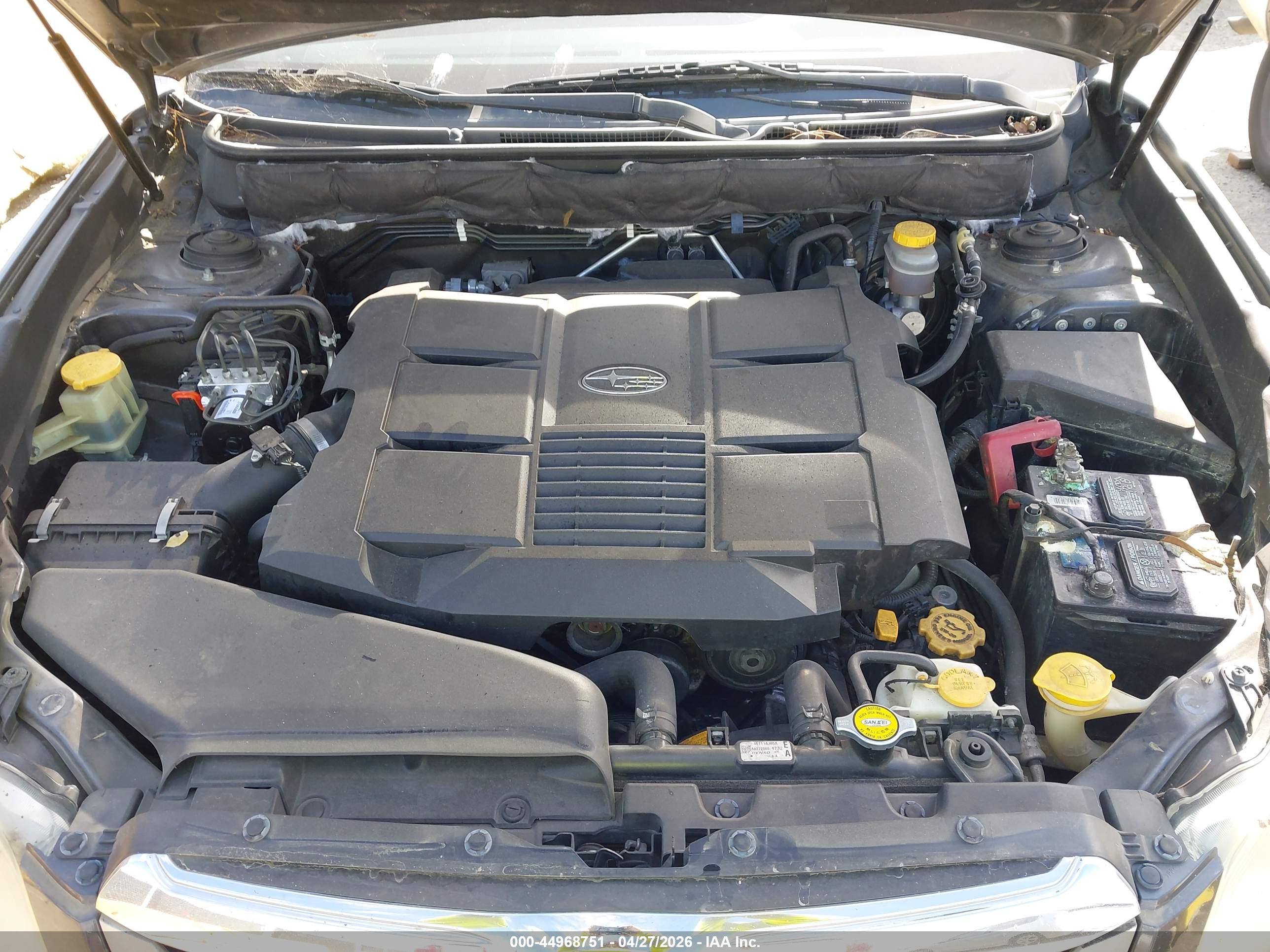 SUBARU OUTBACK image 10