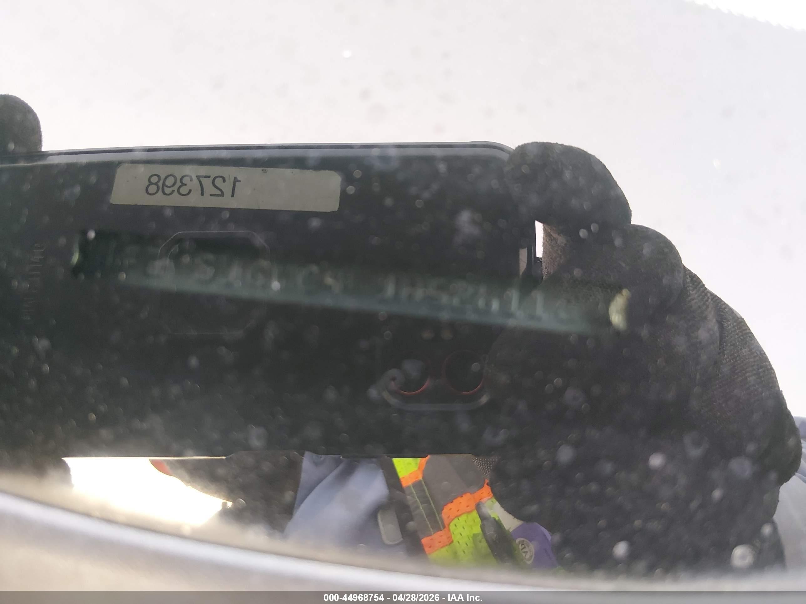 SUBARU FORESTER image 9