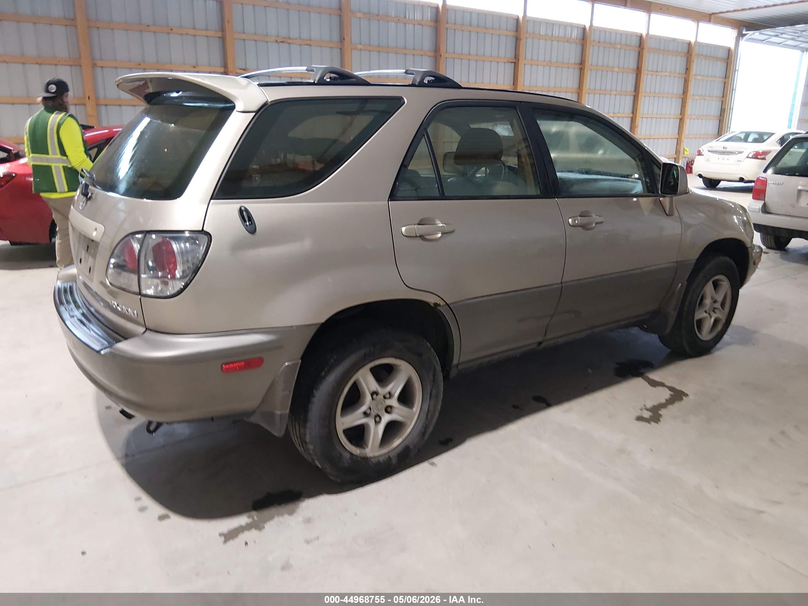LEXUS RX image 4