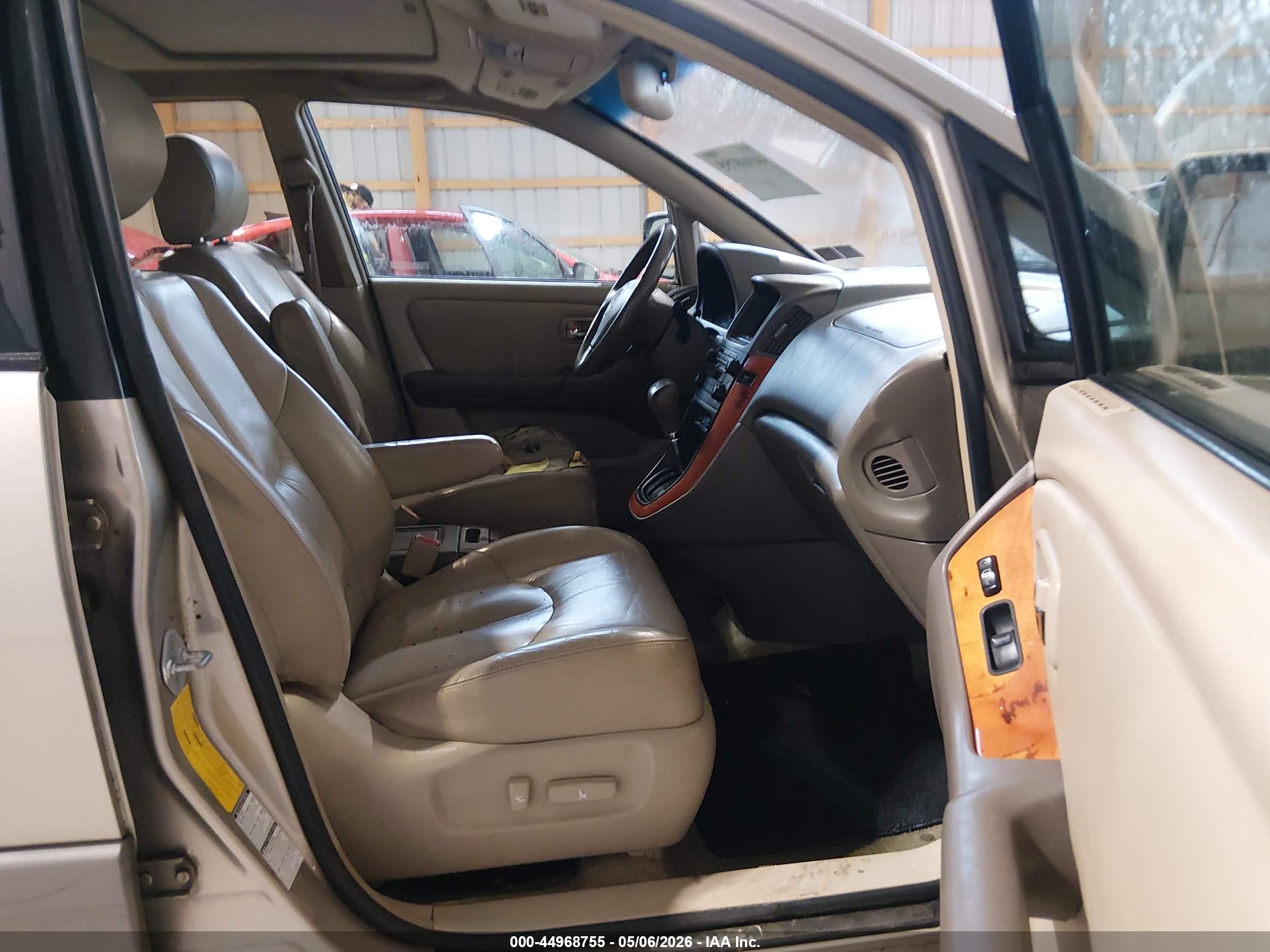 LEXUS RX image 5
