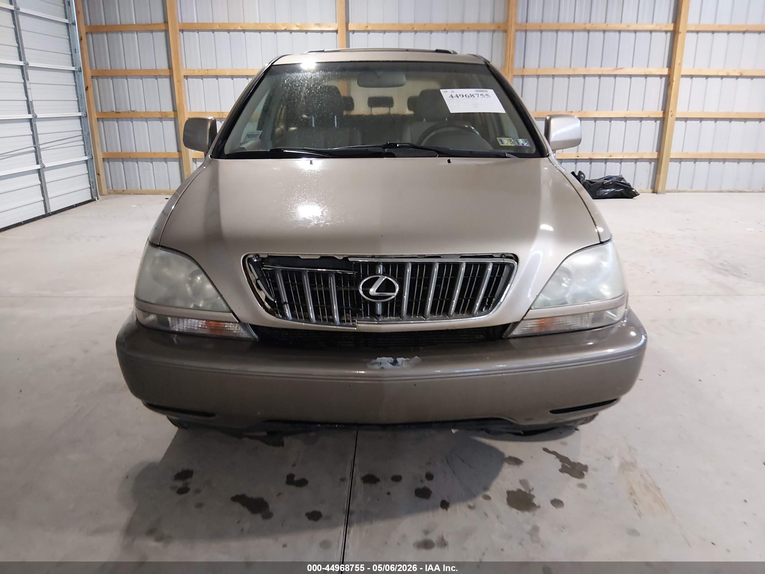 LEXUS RX image 6