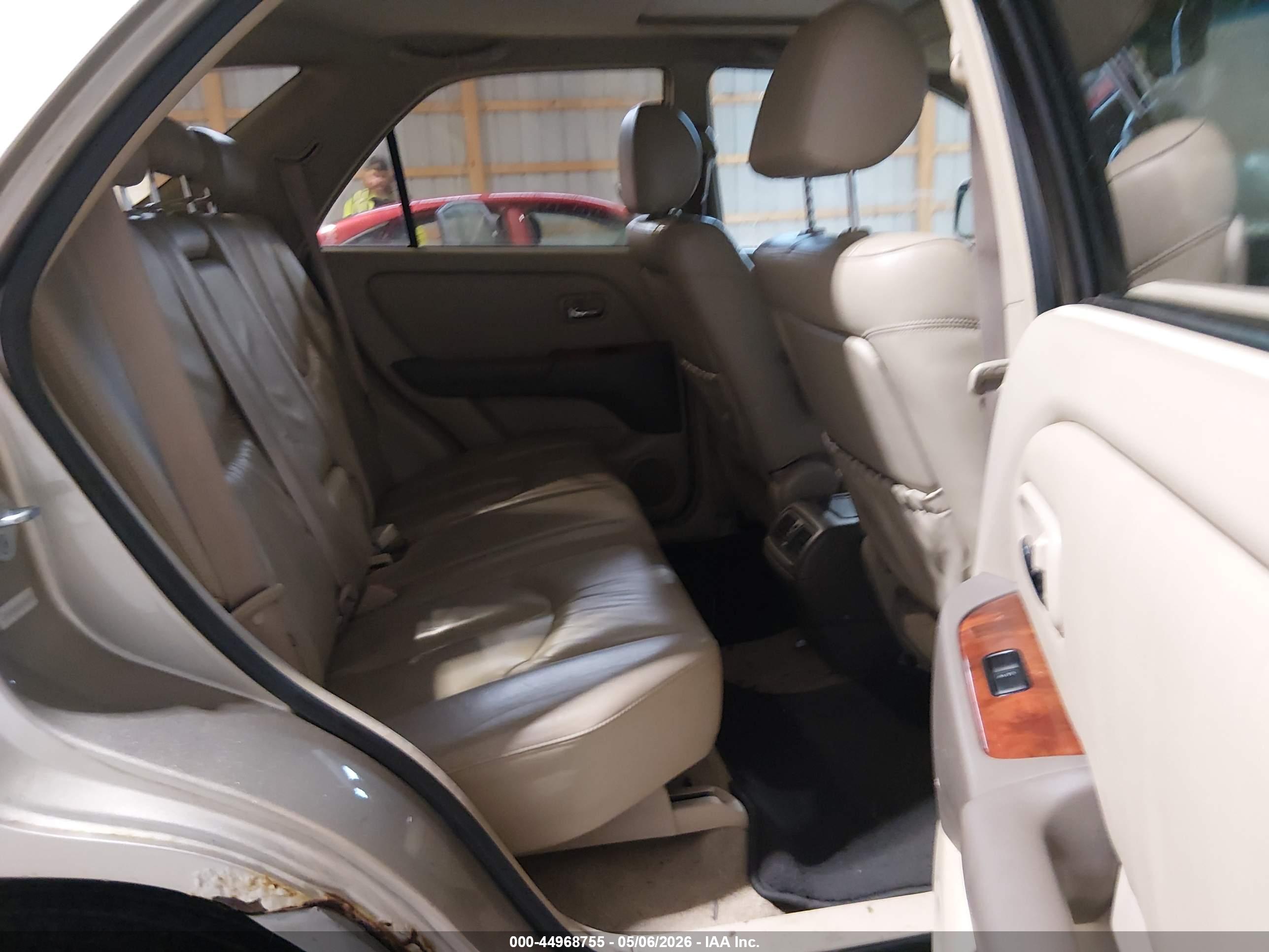 LEXUS RX image 8