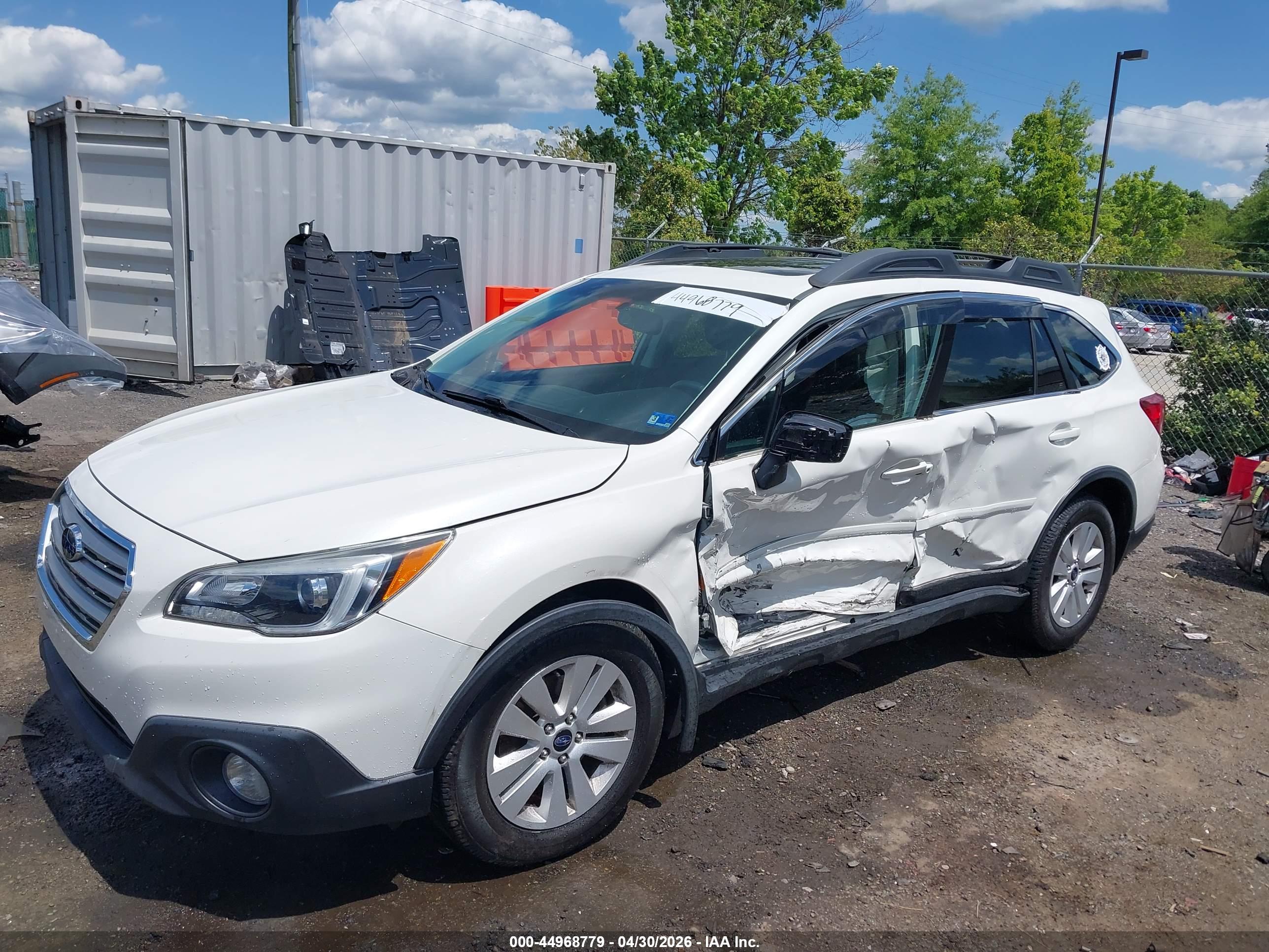 SUBARU OUTBACK image 2