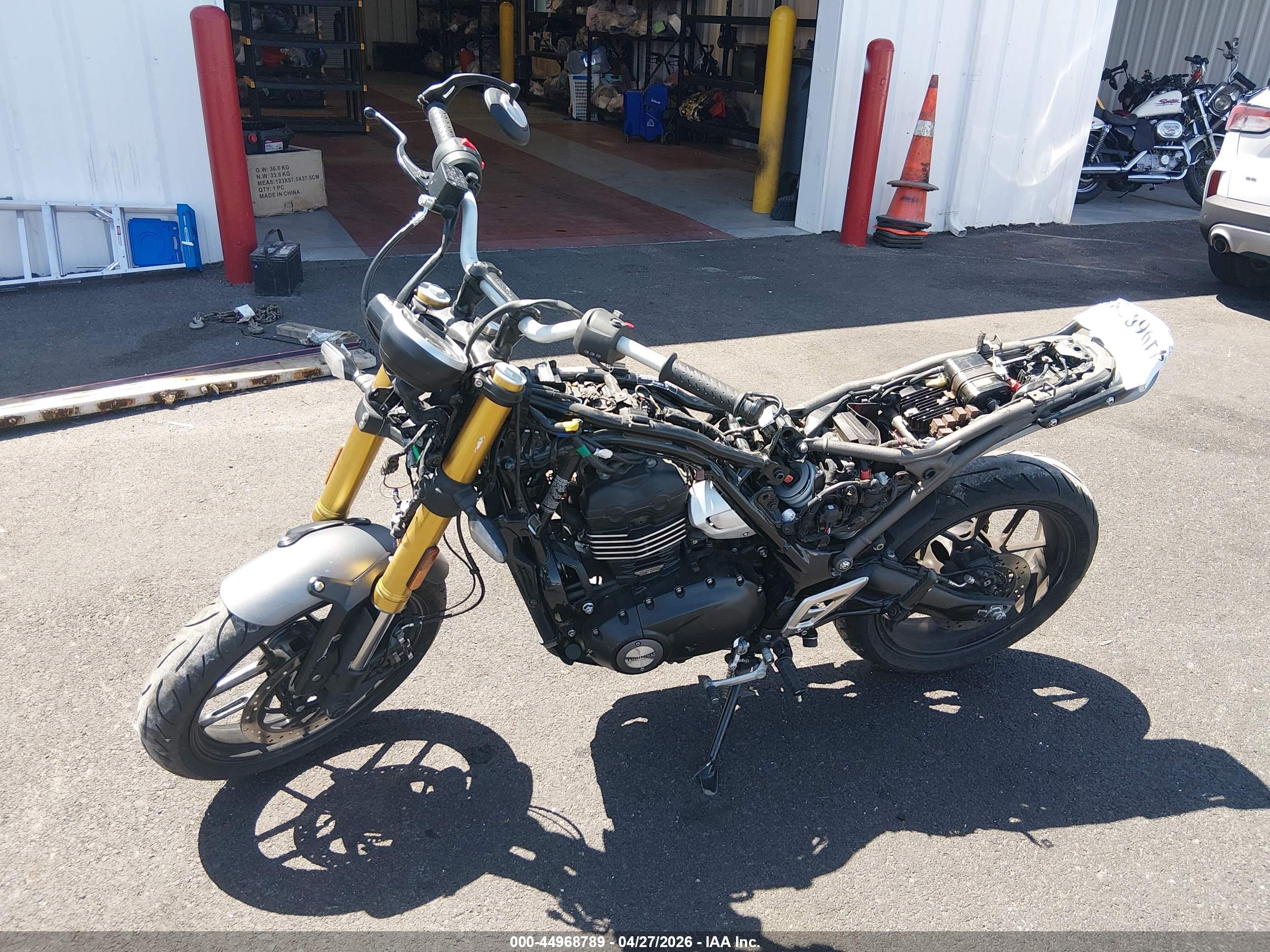 TRIUMPH MOTORCYCLE image 2