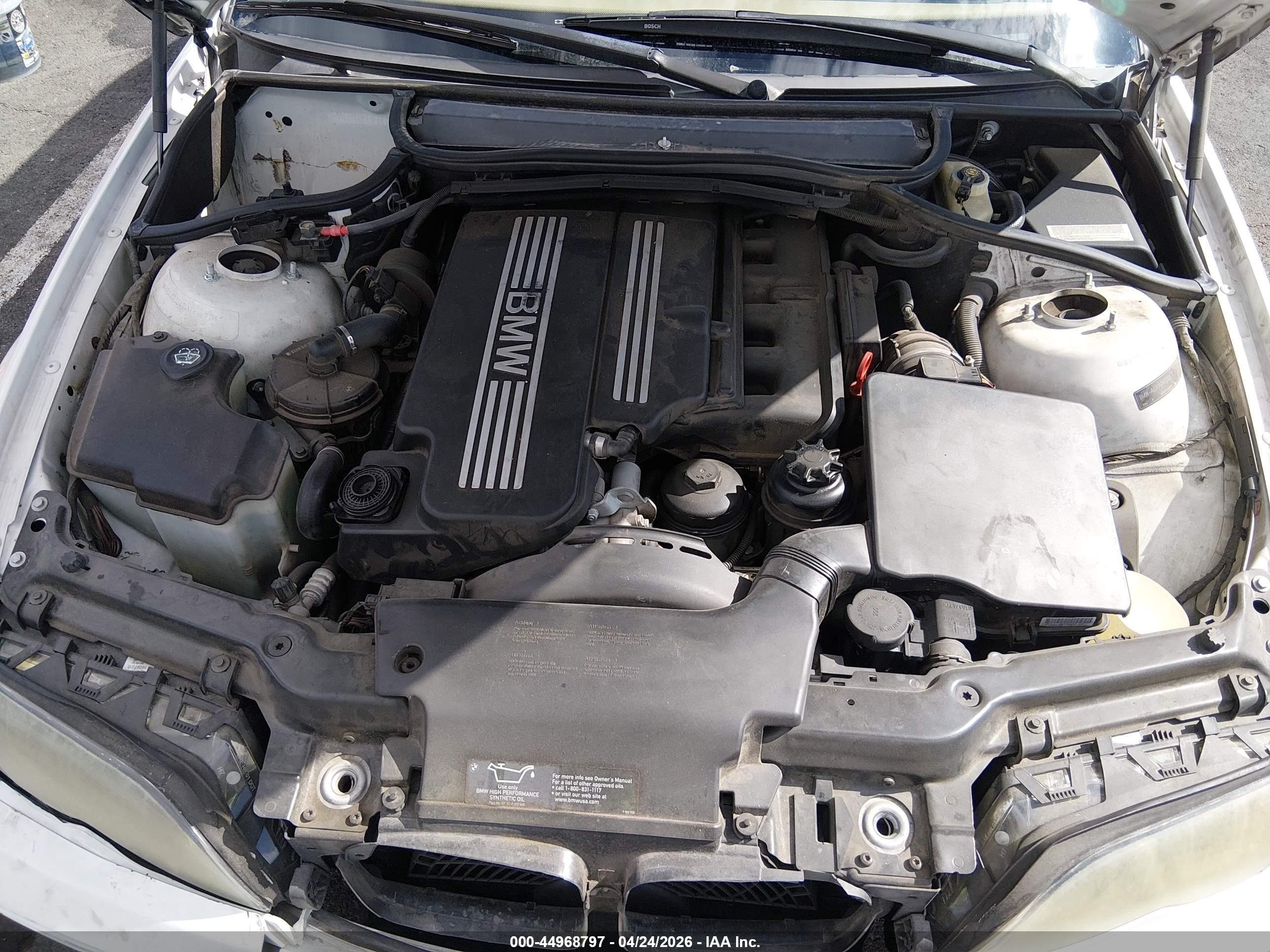 BMW 325I image 10