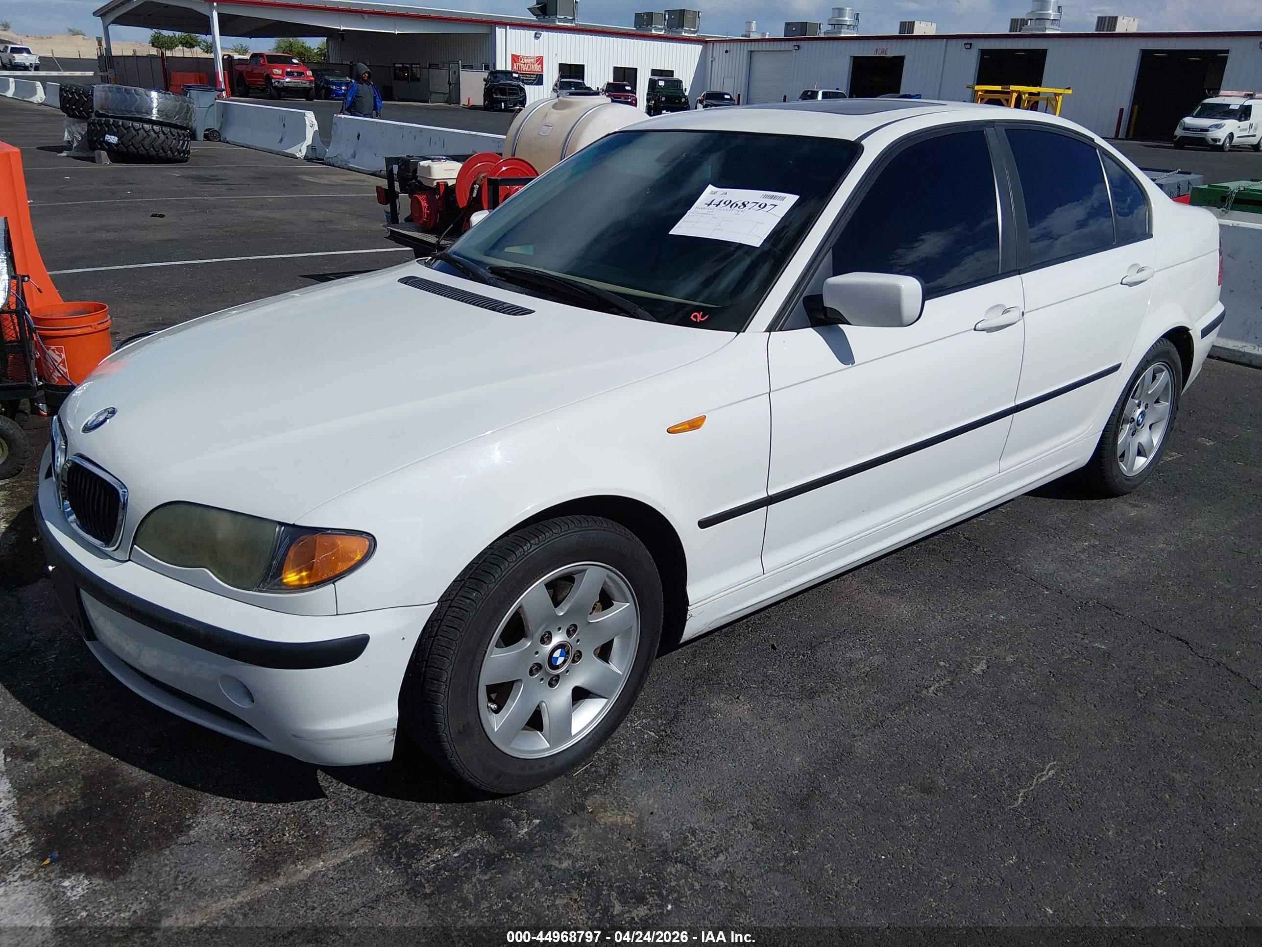 BMW 325I image 2