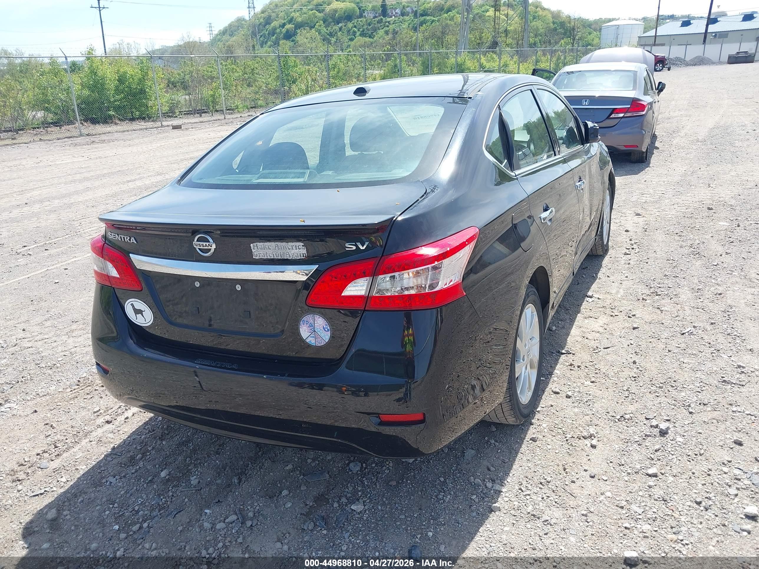 NISSAN SENTRA image 4