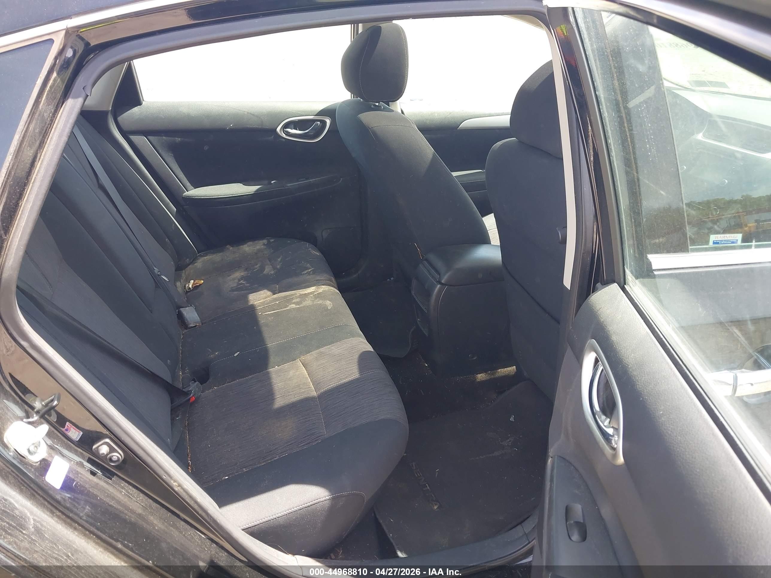 NISSAN SENTRA image 8
