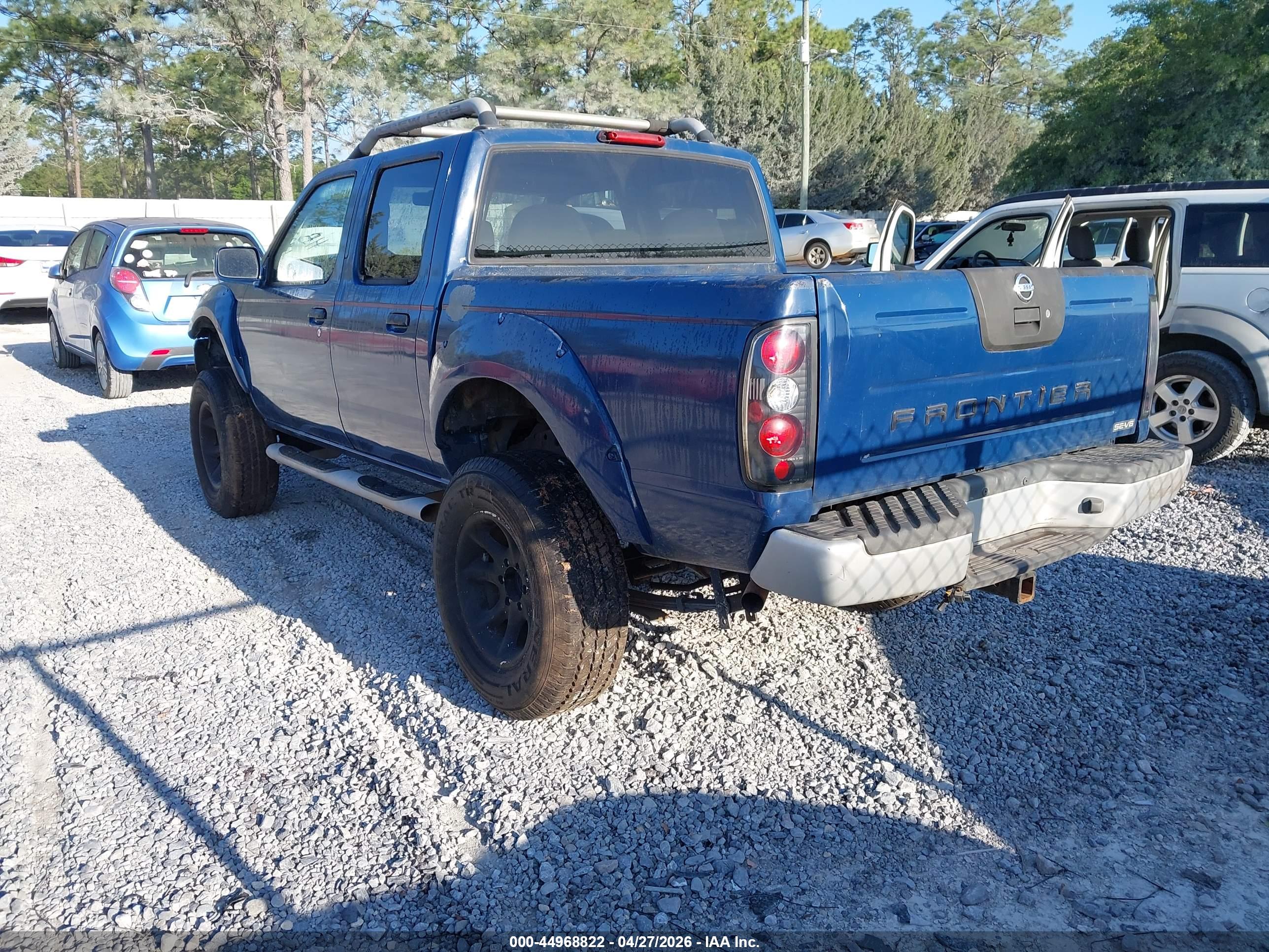 NISSAN FRONTIER image 3