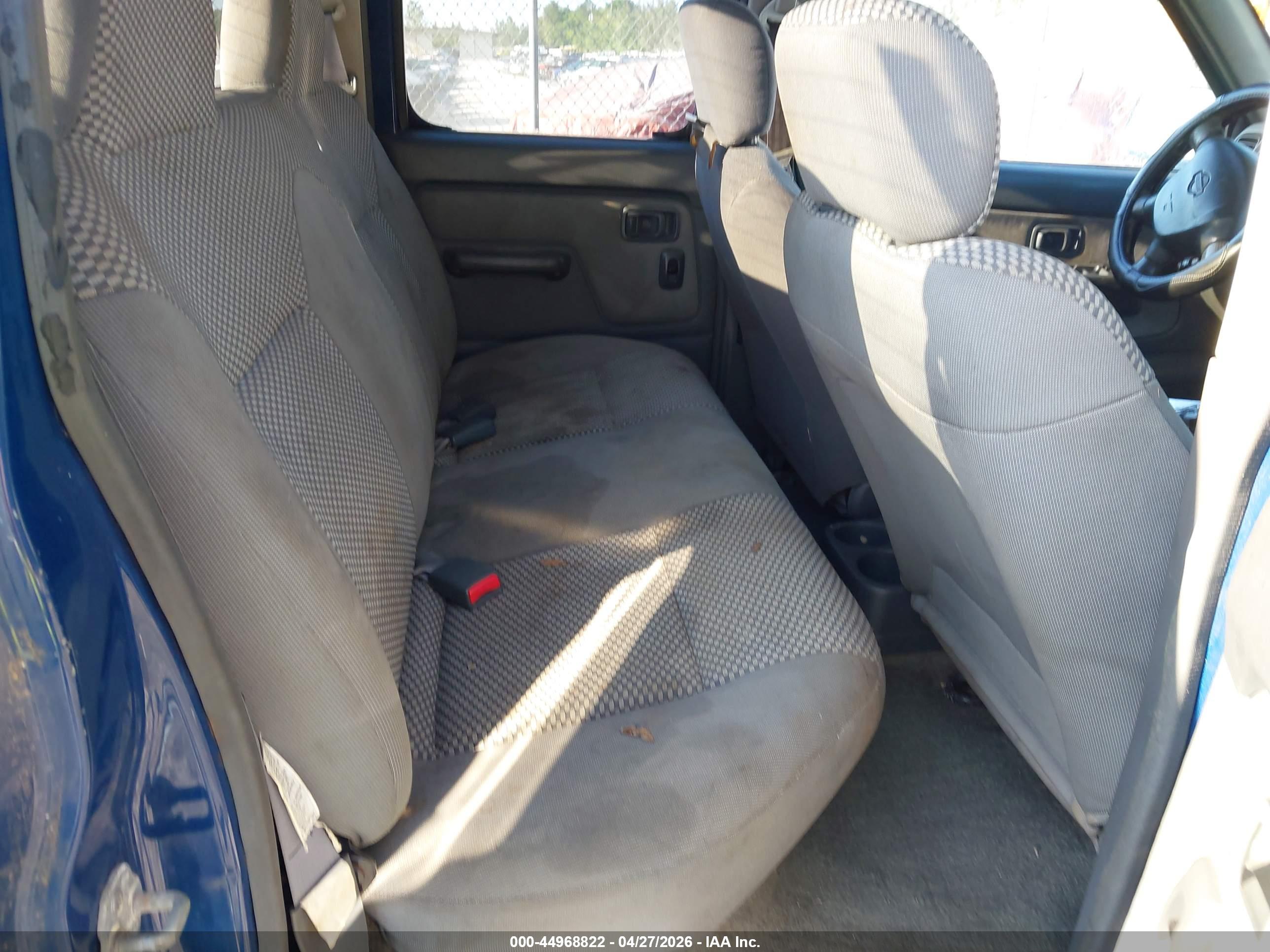 NISSAN FRONTIER image 8