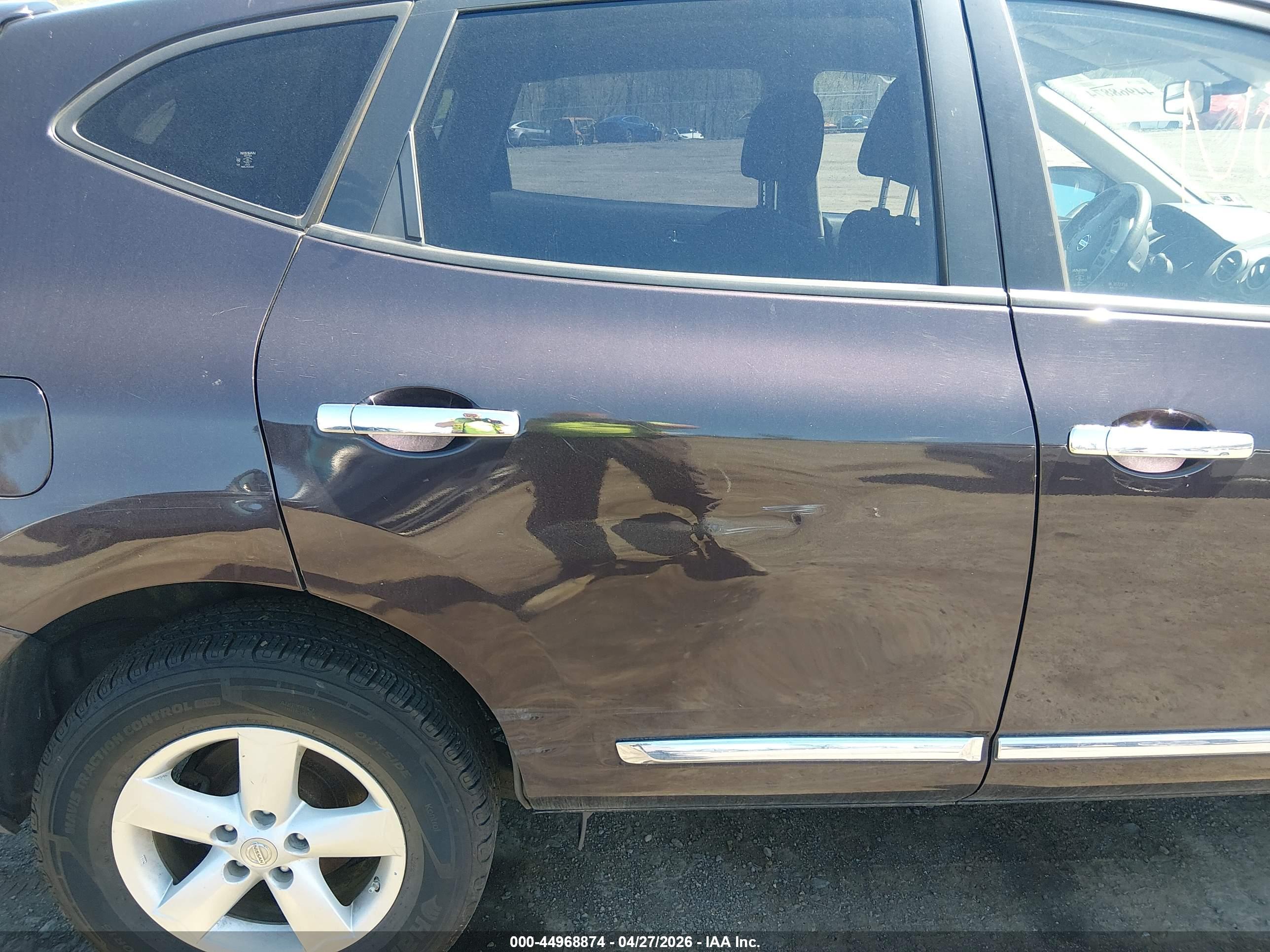 NISSAN ROGUE image 6