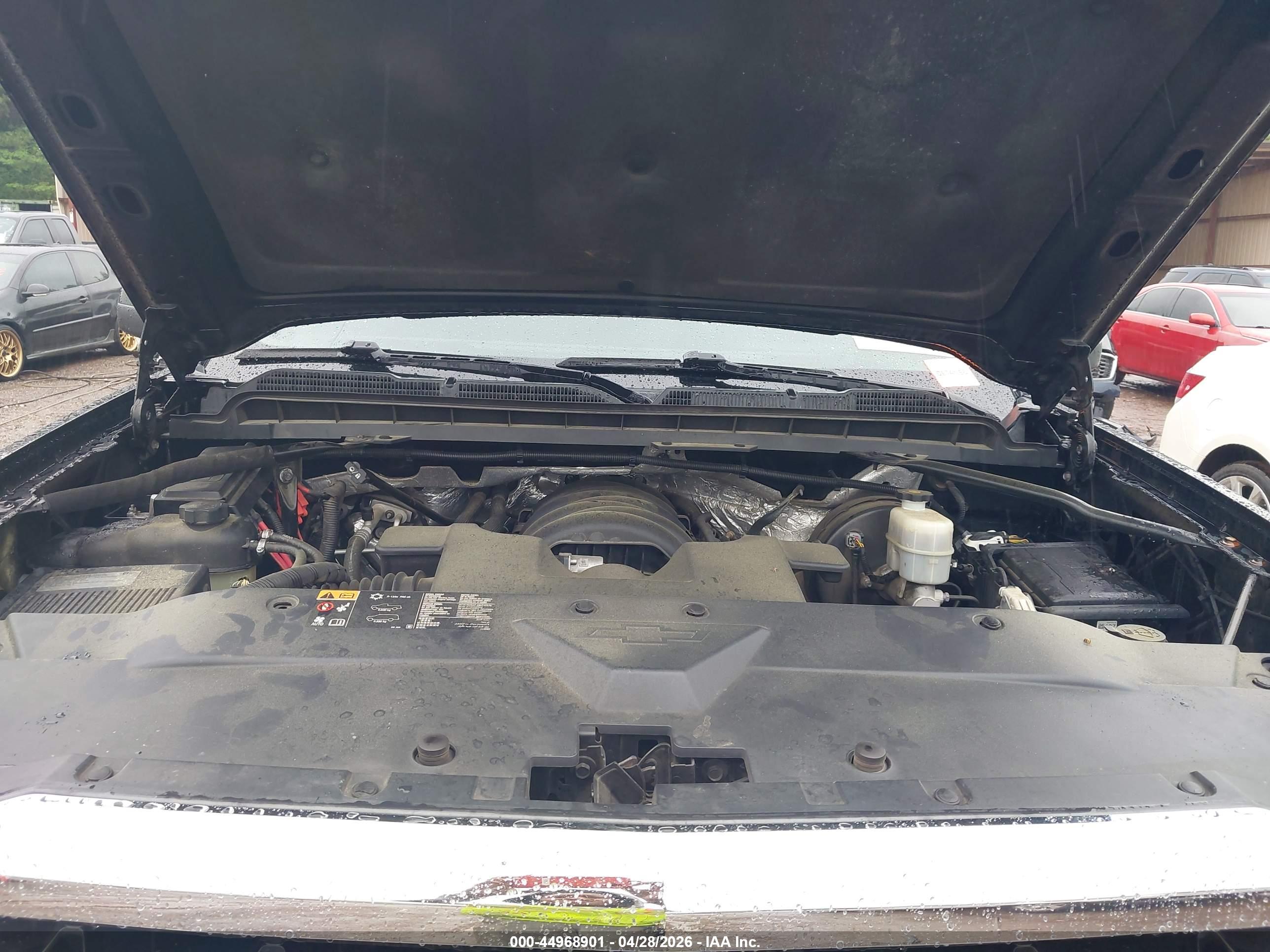 CHEVROLET SILVERADO image 10