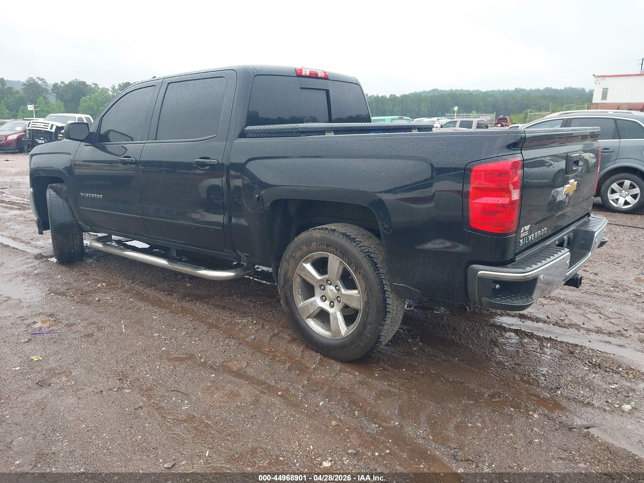 CHEVROLET SILVERADO image 3