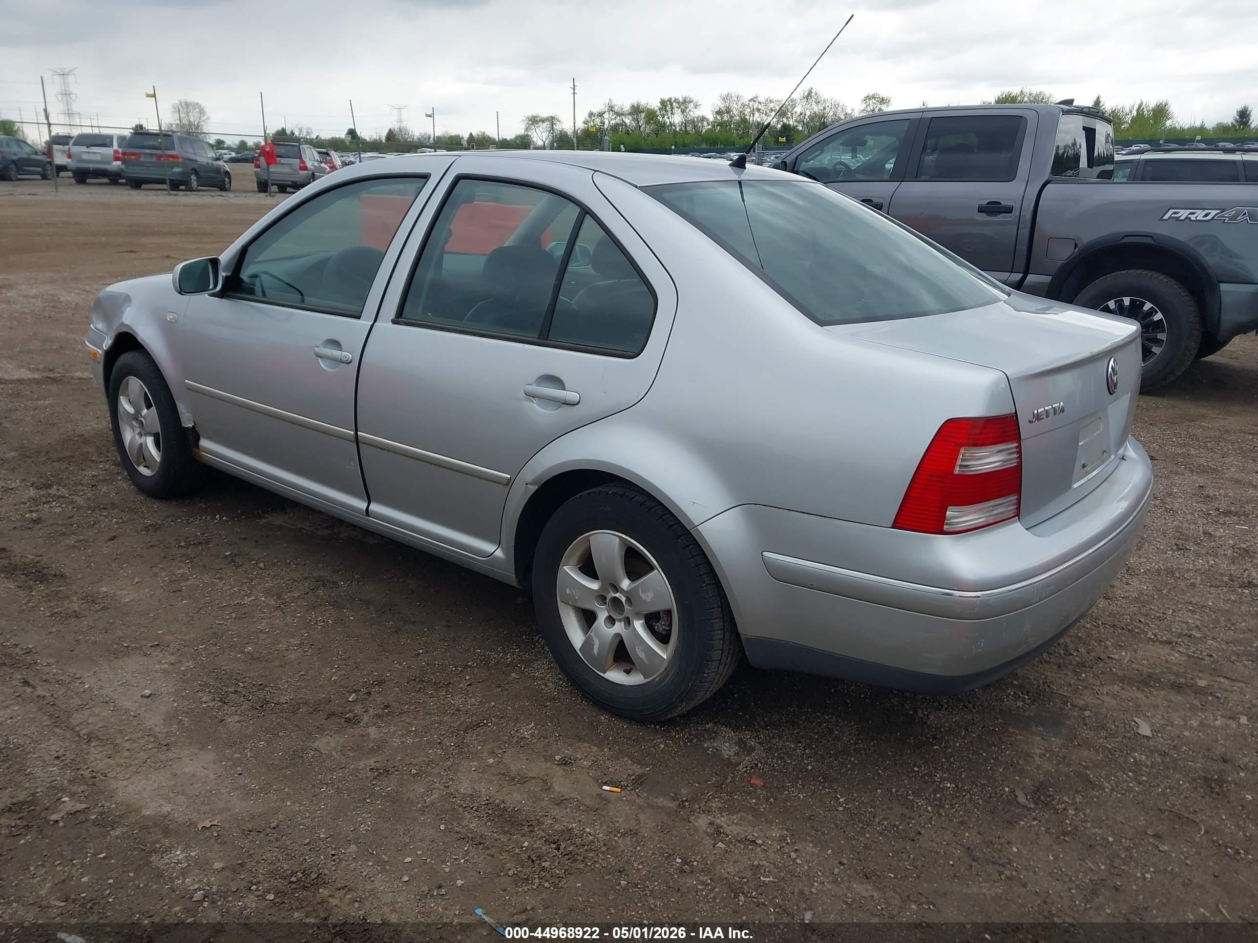 VOLKSWAGEN JETTA image 3