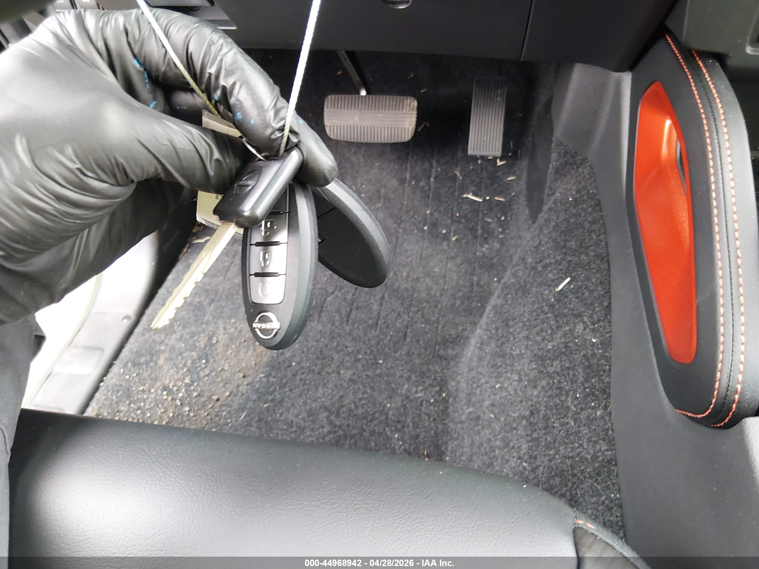 NISSAN FRONTIER image 11