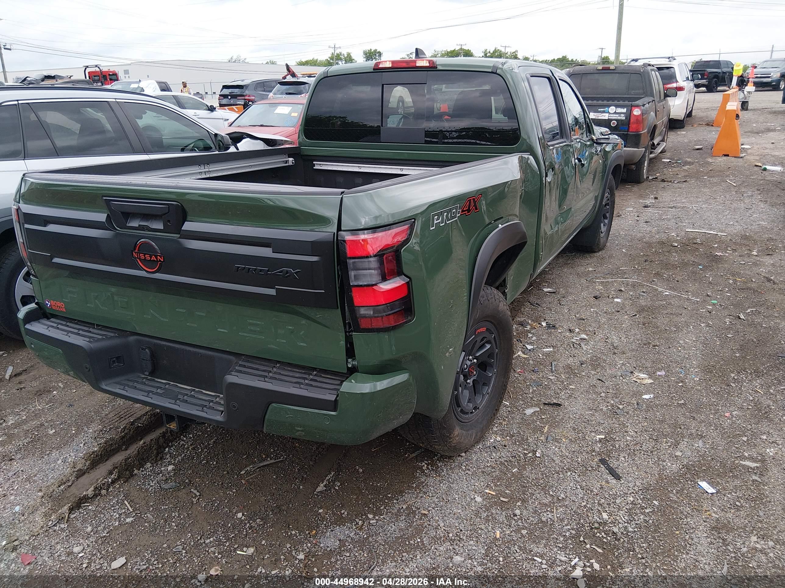 NISSAN FRONTIER image 4