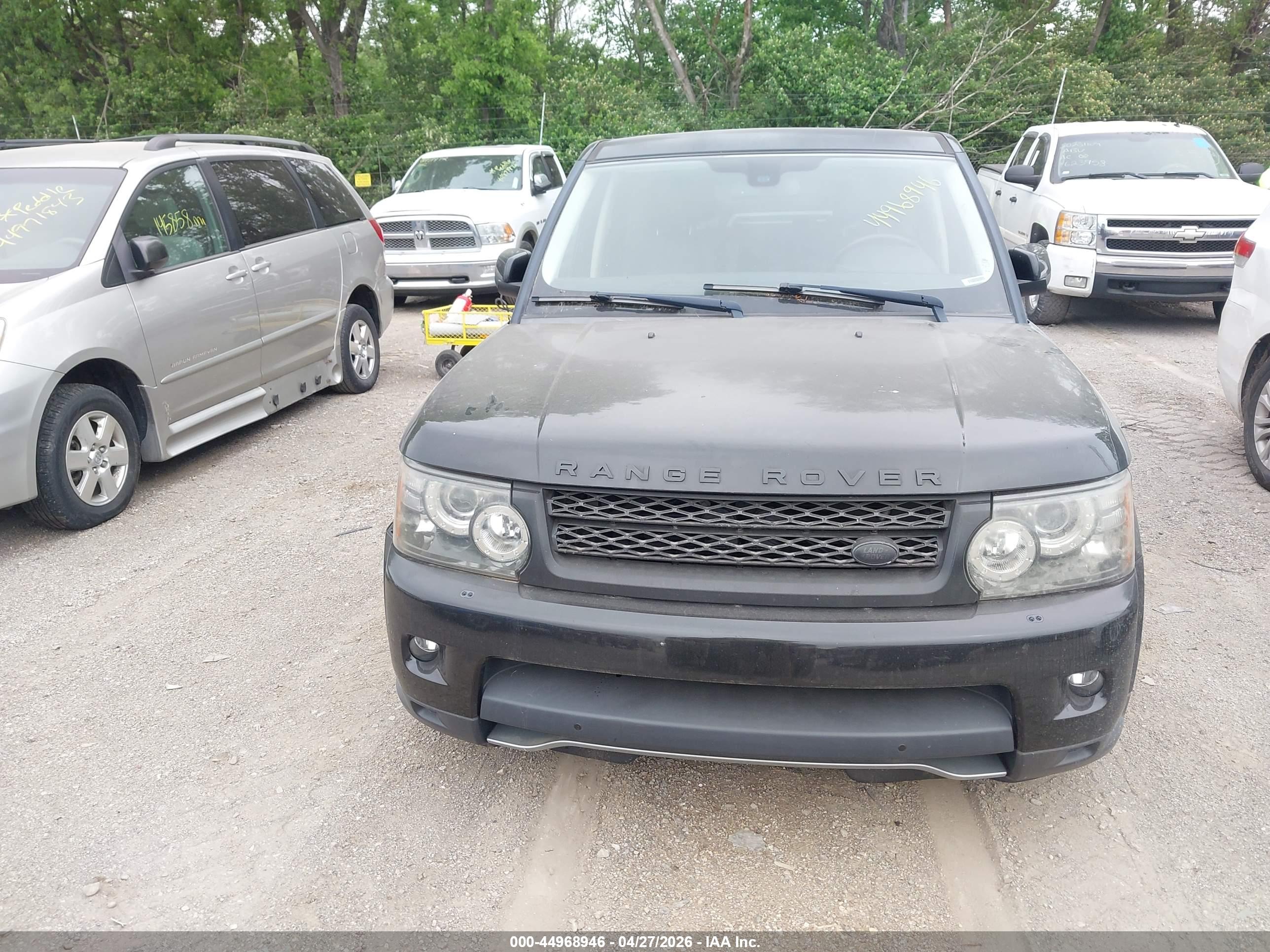 LAND ROVER image 6