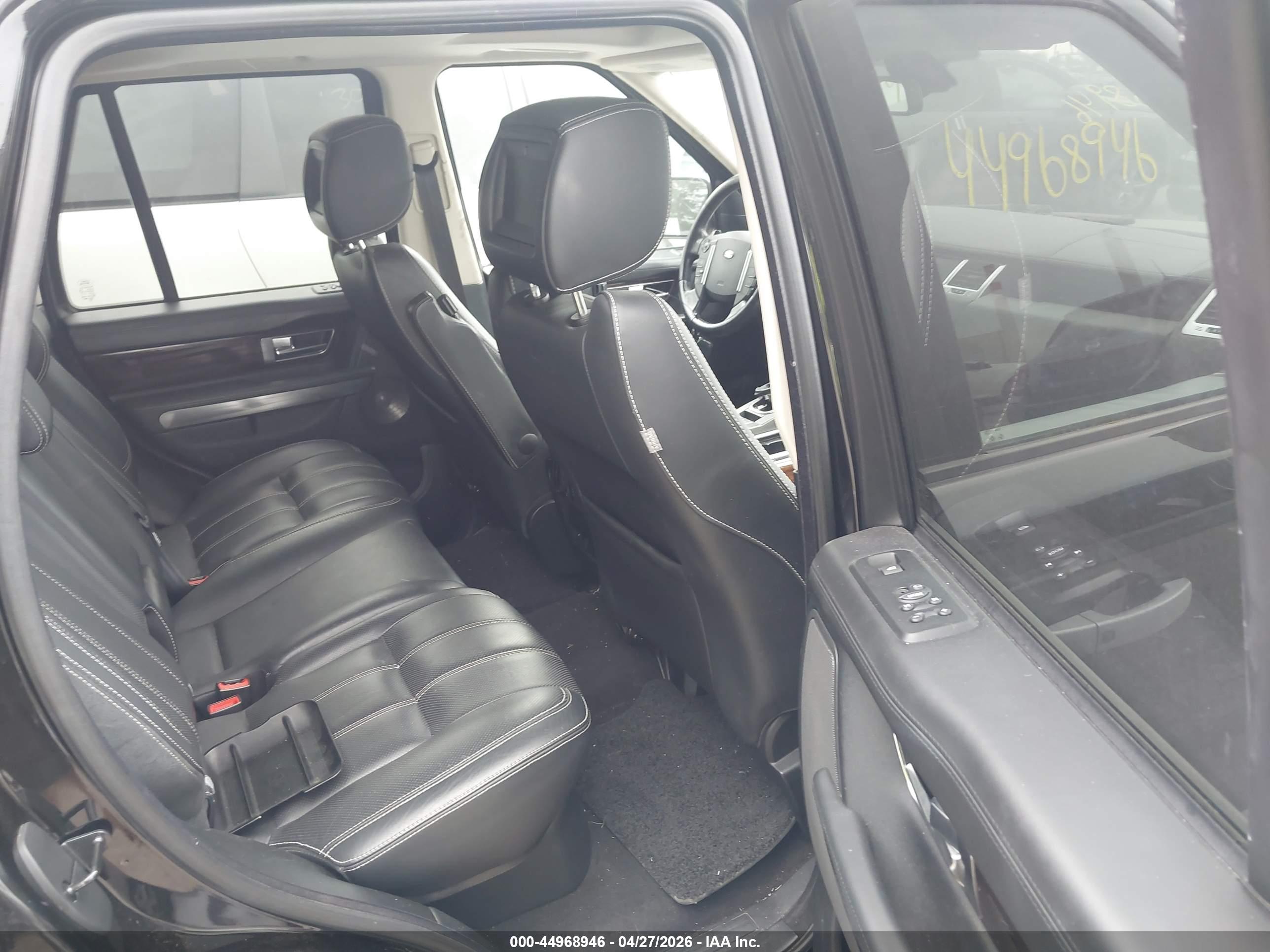 LAND ROVER image 8