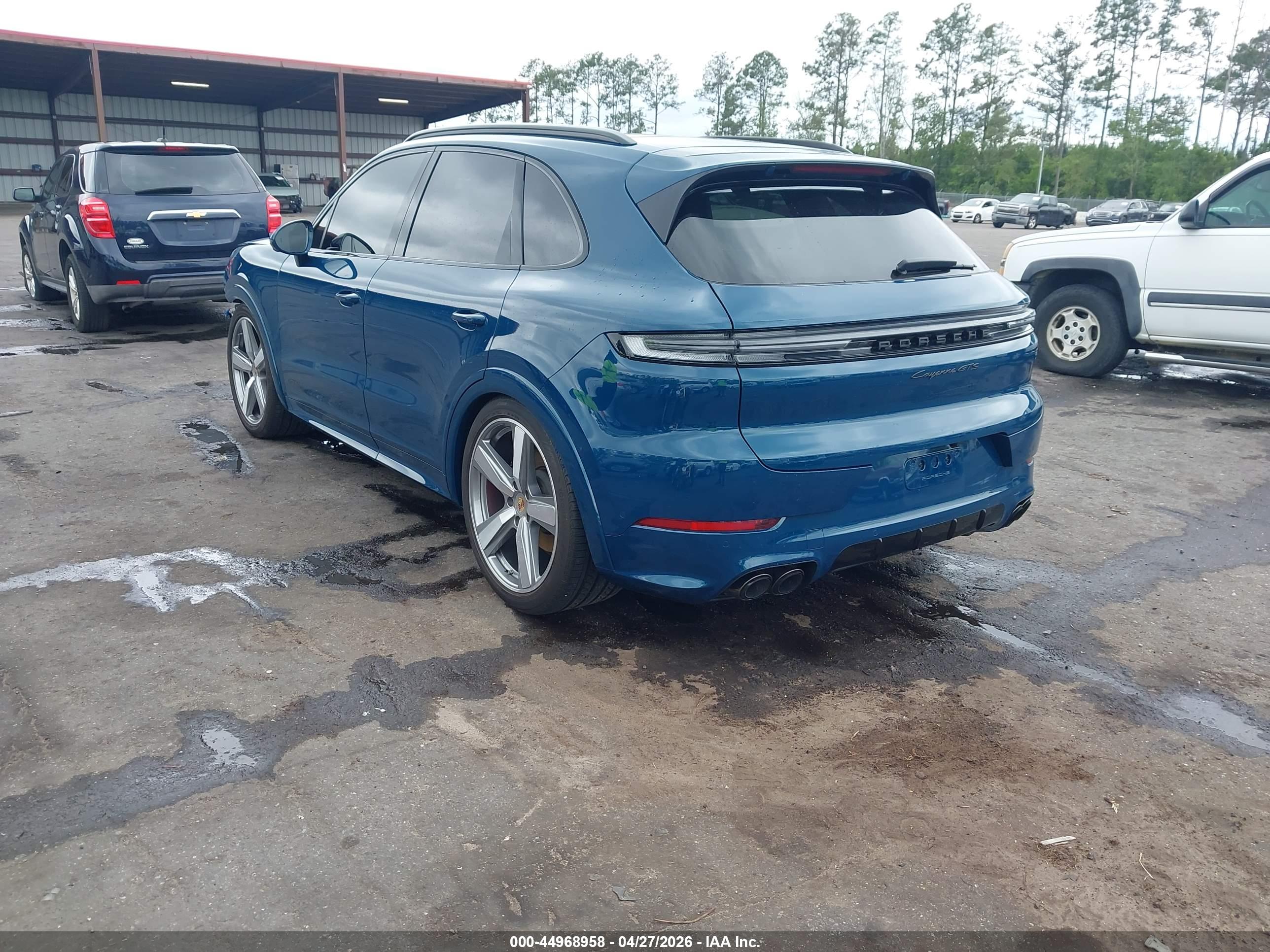 PORSCHE CAYENNE image 3