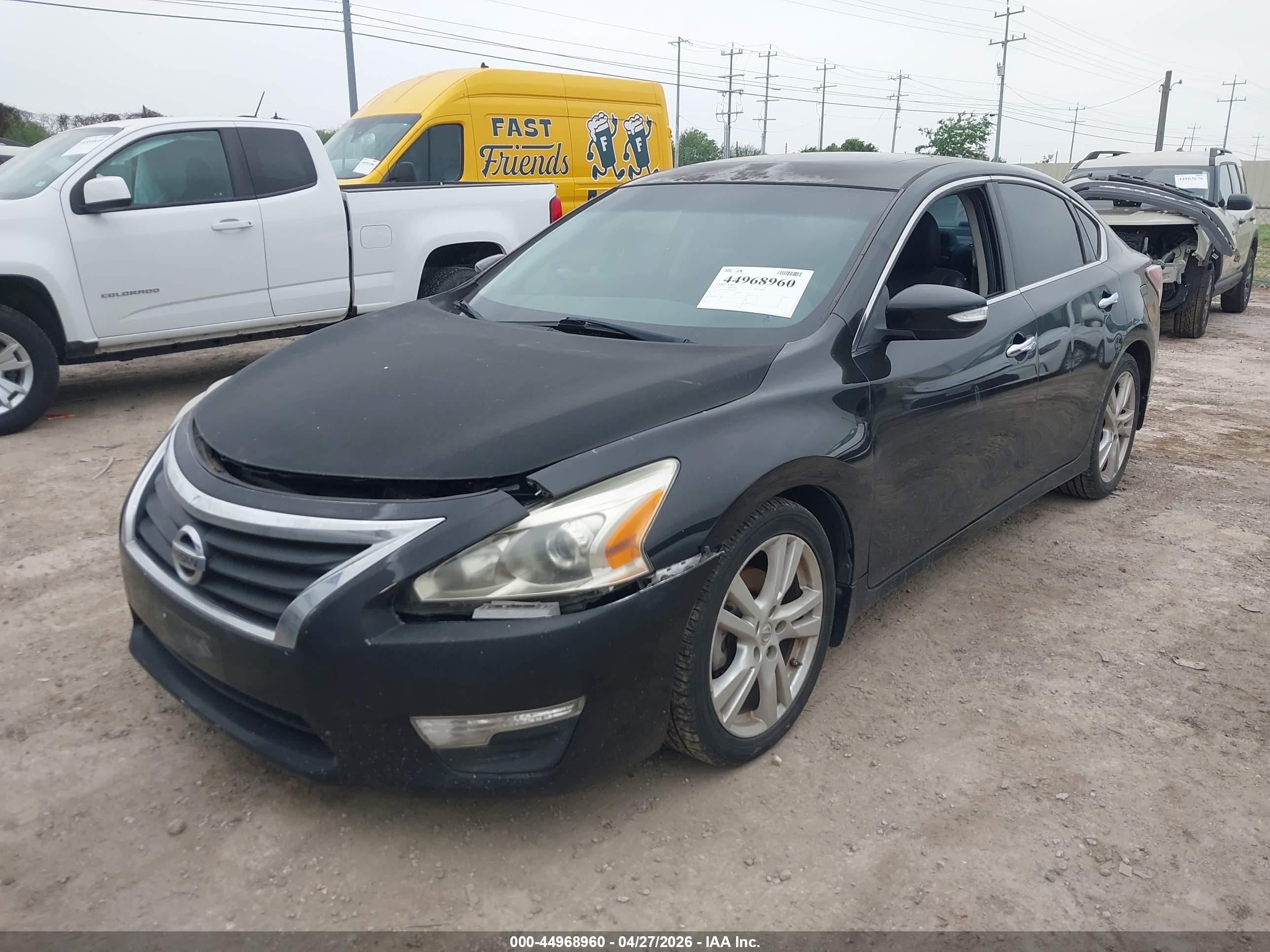 NISSAN ALTIMA image 2