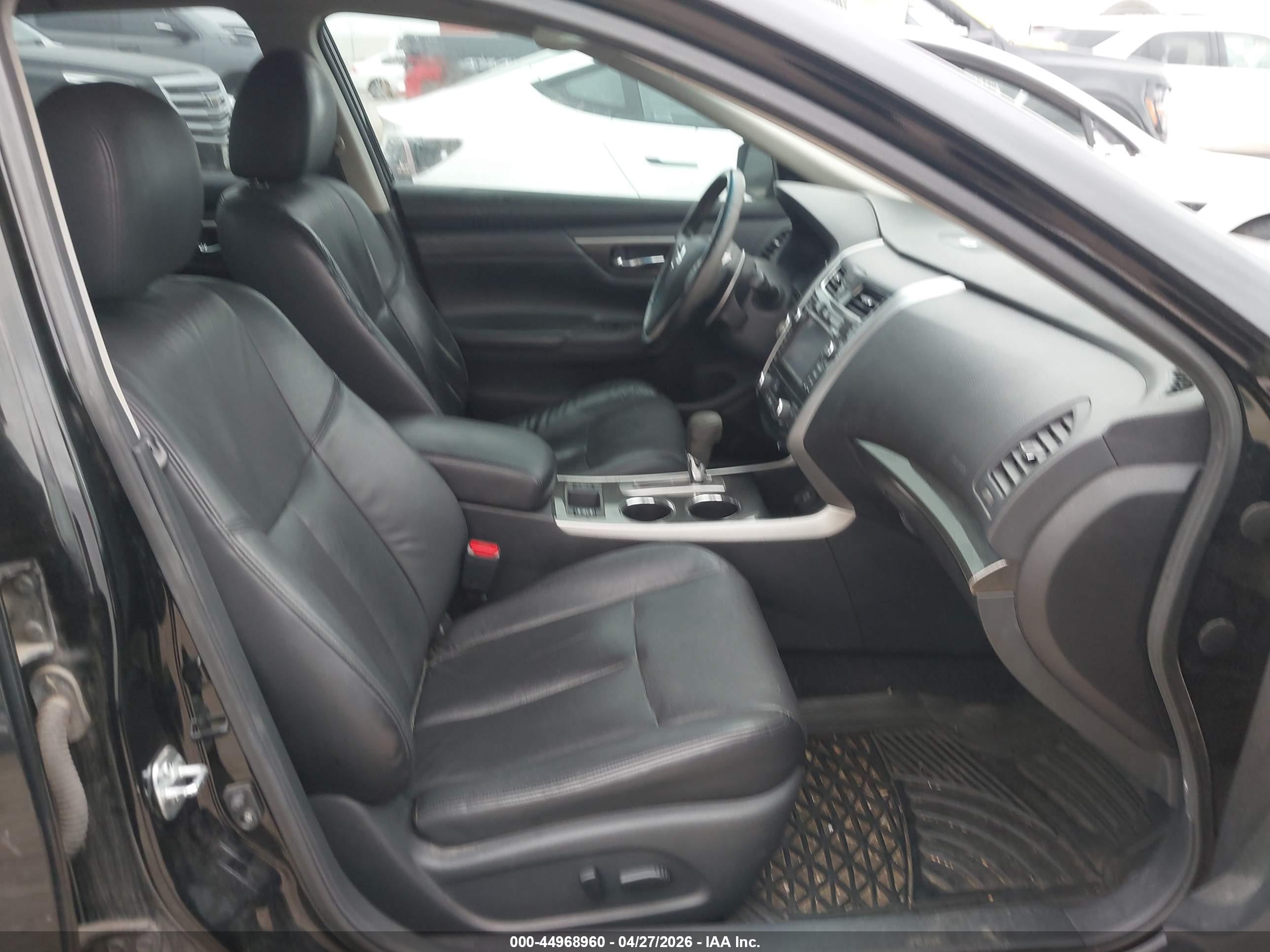 NISSAN ALTIMA image 5