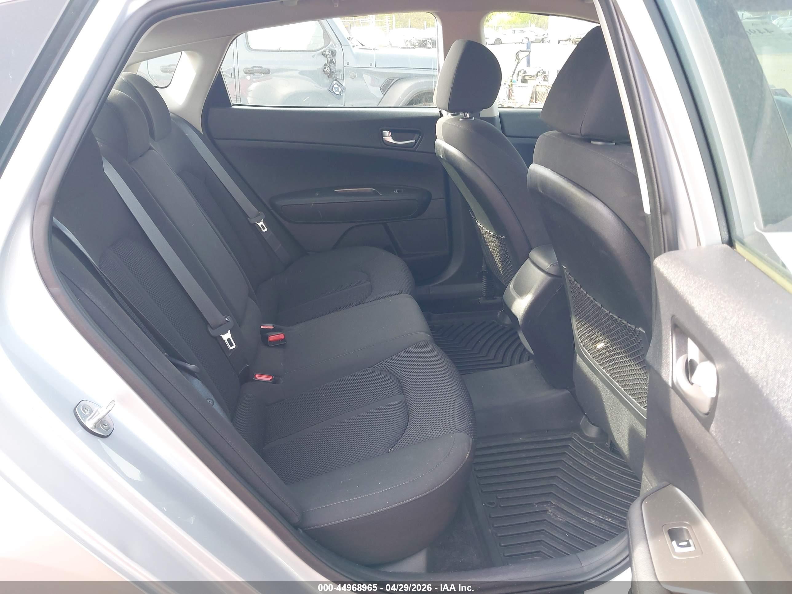 KIA OPTIMA image 8