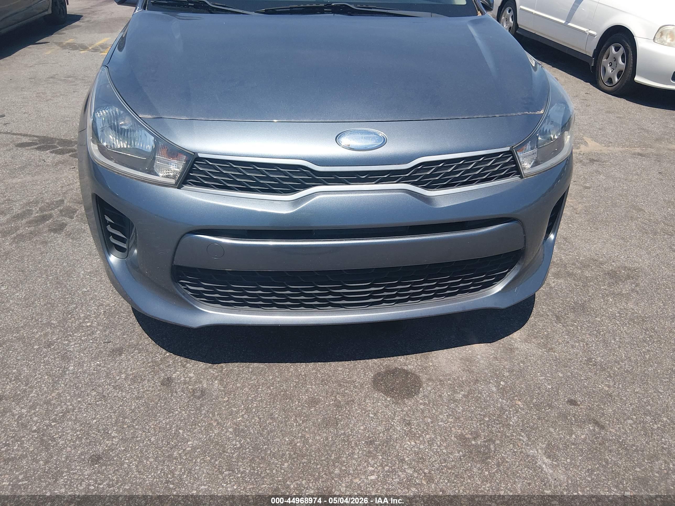 KIA RIO image 6