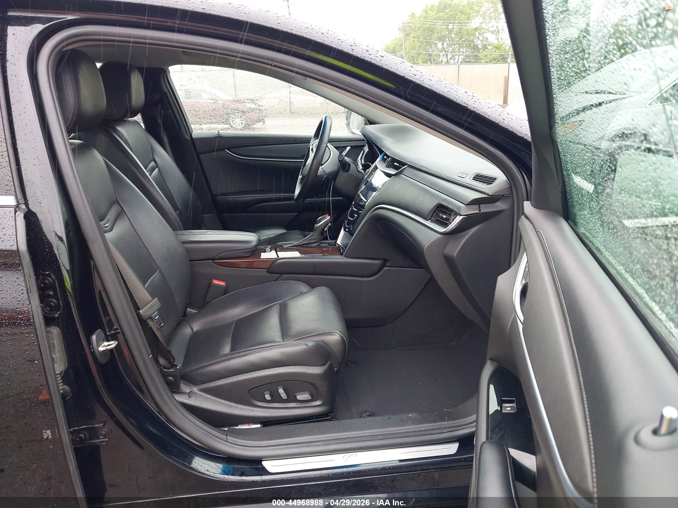 CADILLAC XTS image 5