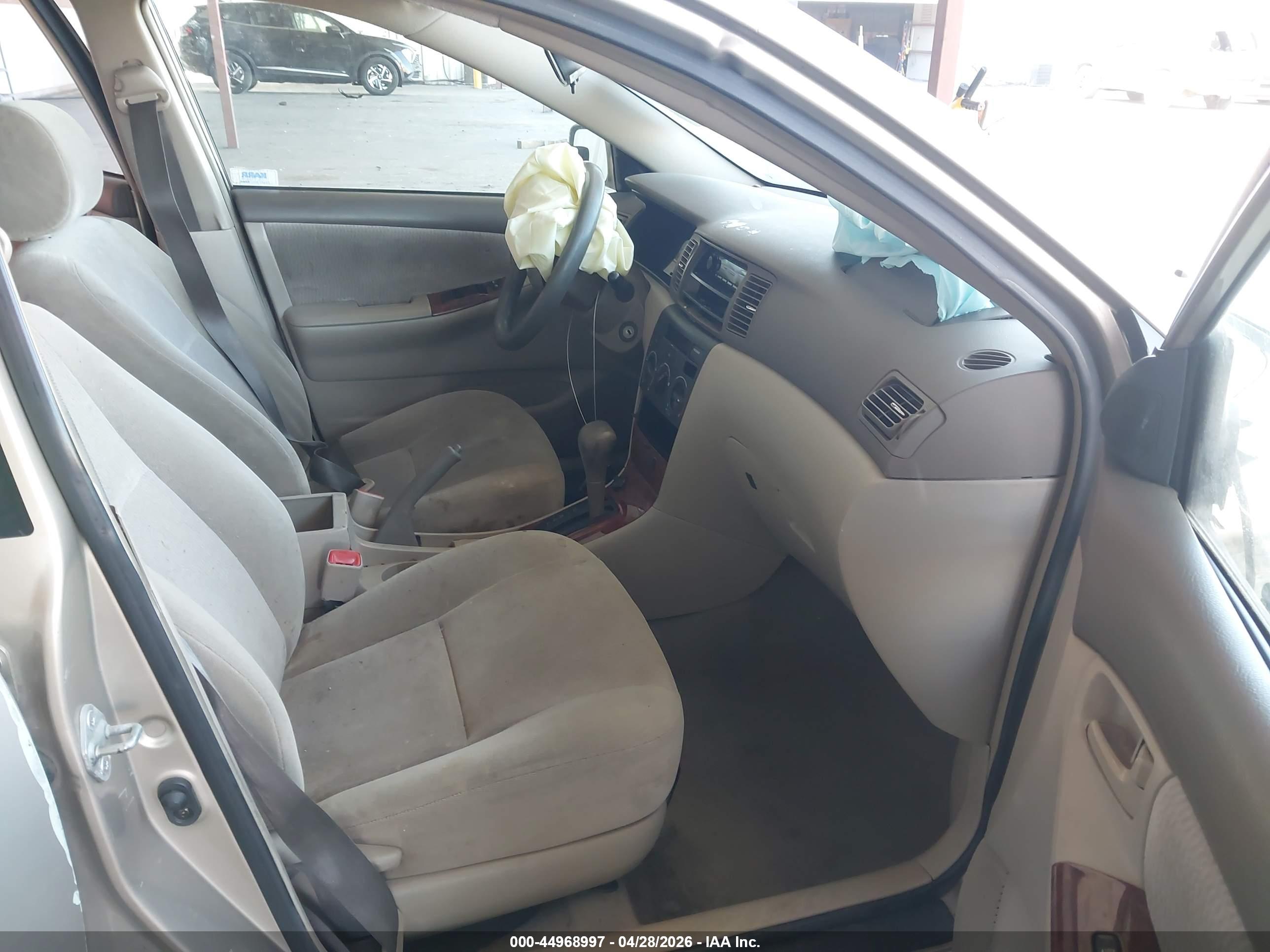 TOYOTA COROLLA image 5