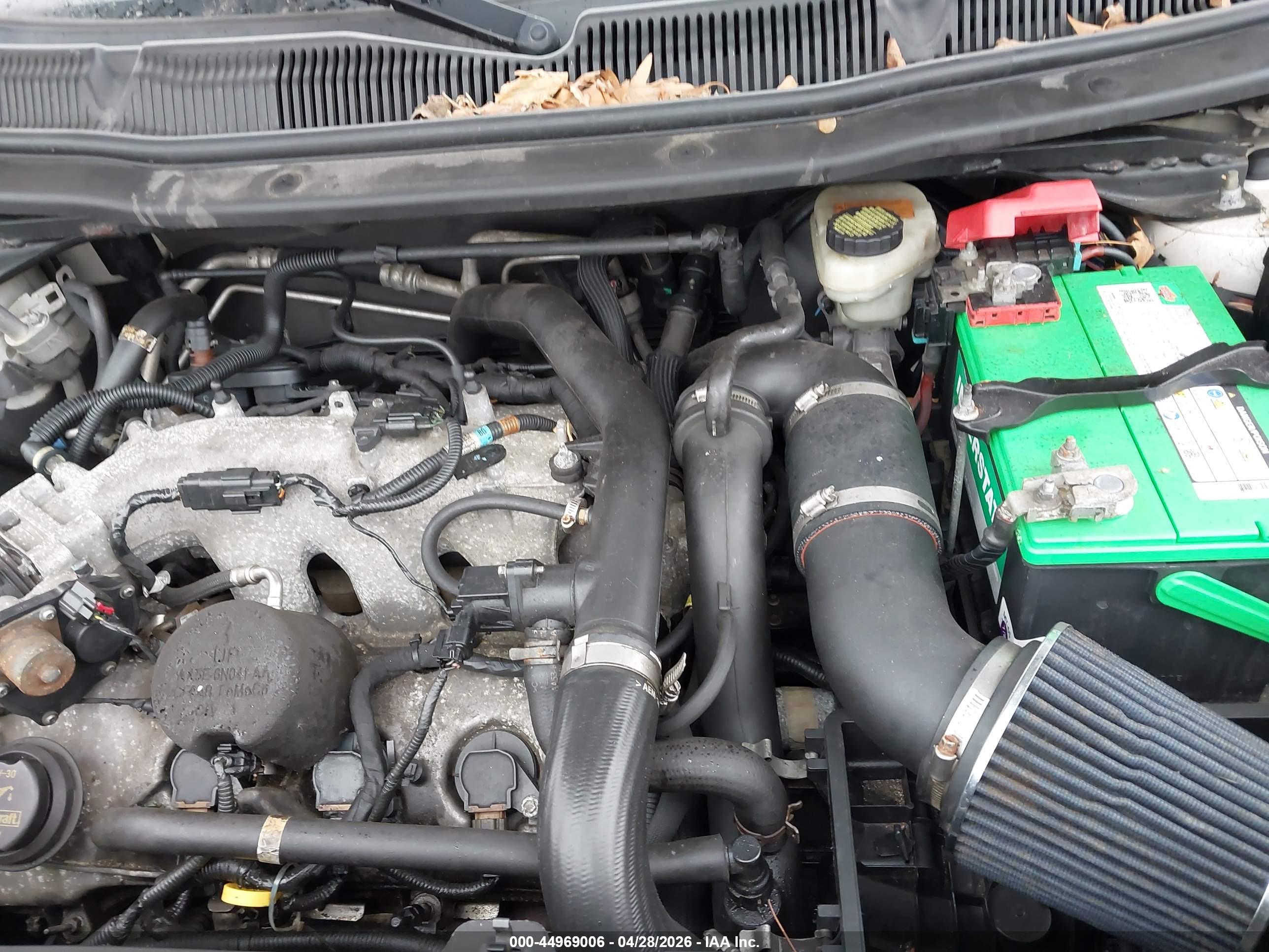 FORD EXPLORER image 10