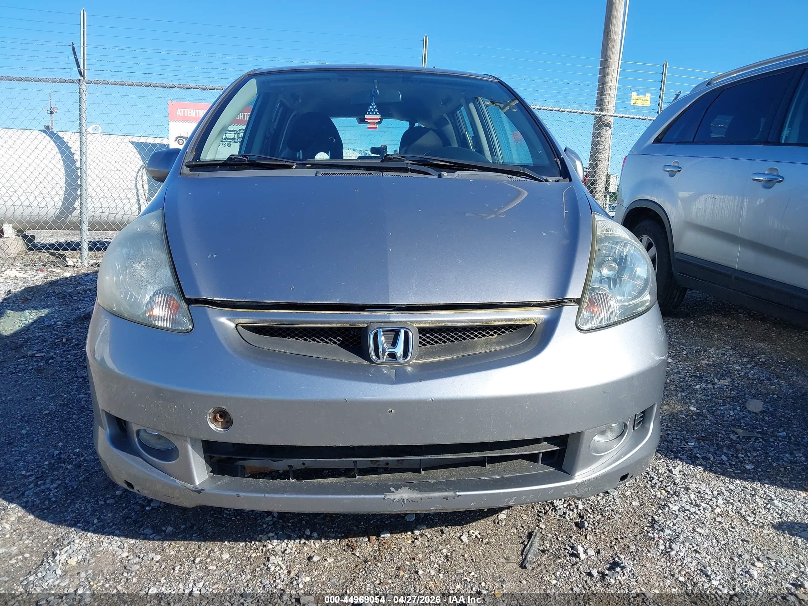 HONDA FIT image 6
