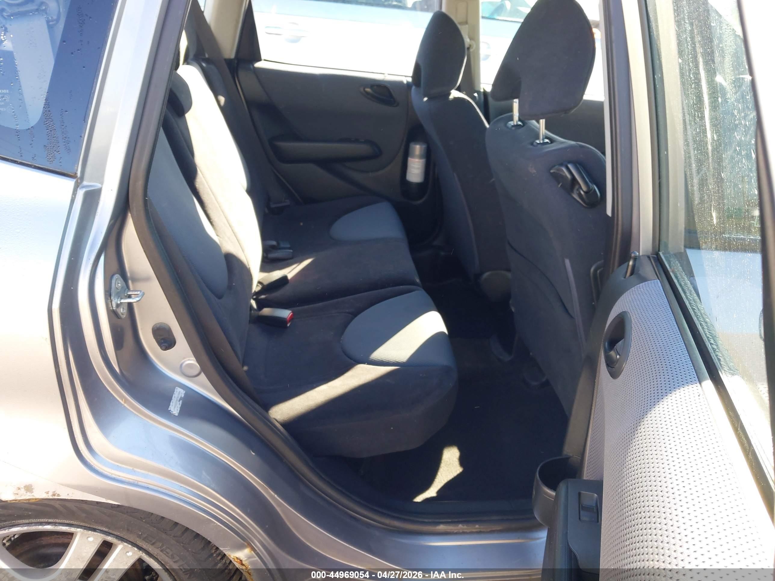 HONDA FIT image 8
