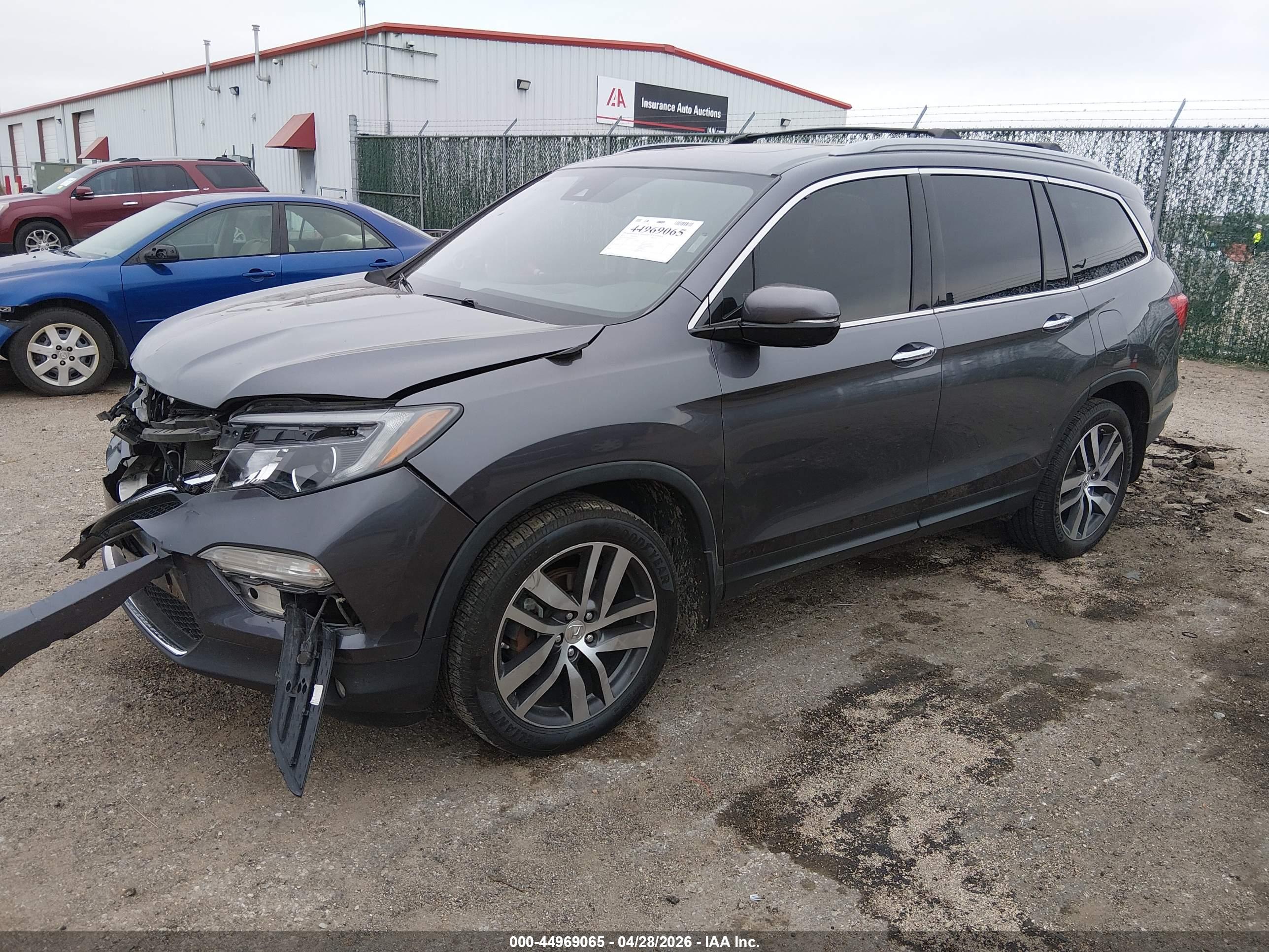 HONDA PILOT image 2
