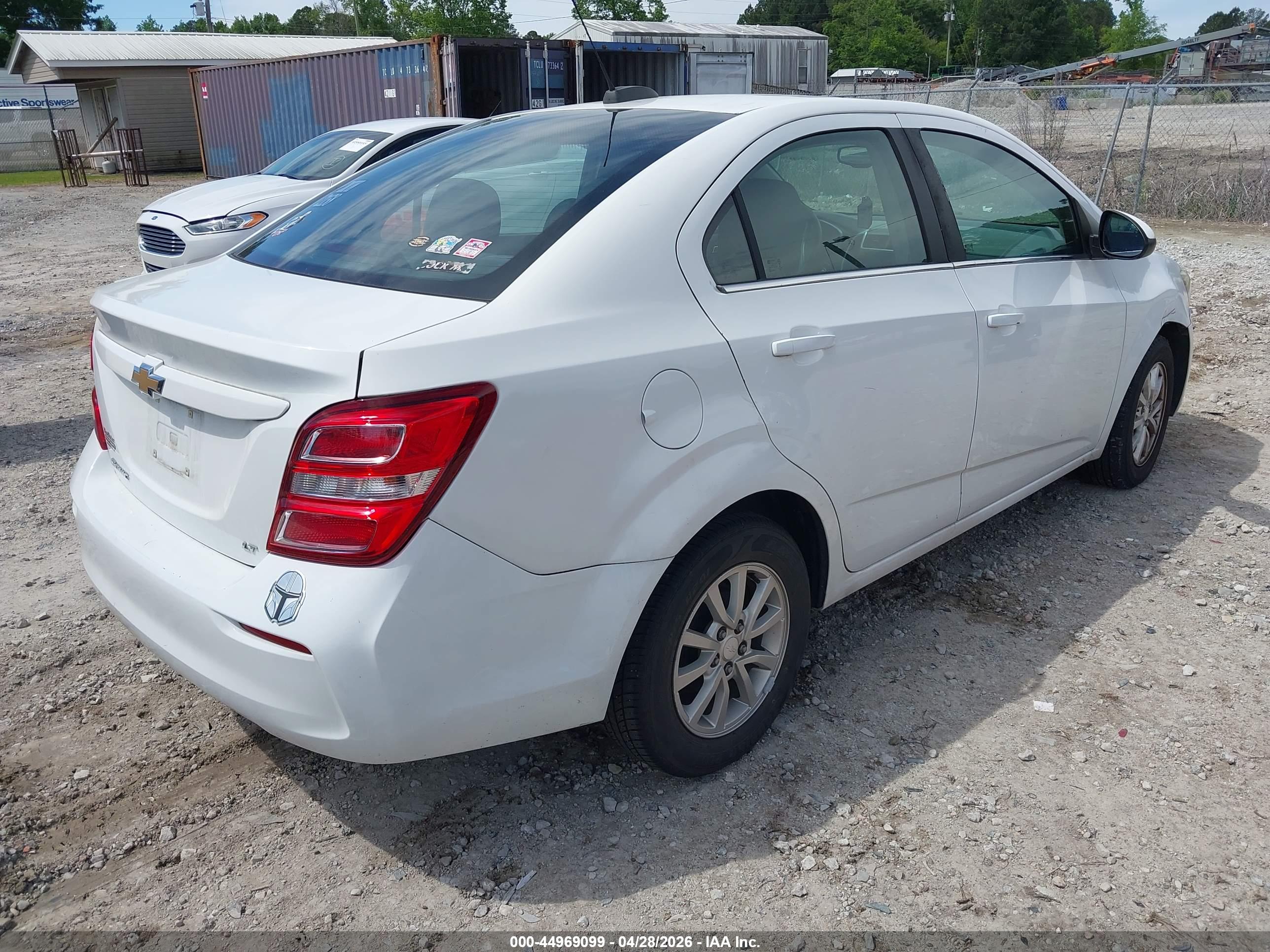 CHEVROLET SONIC image 4