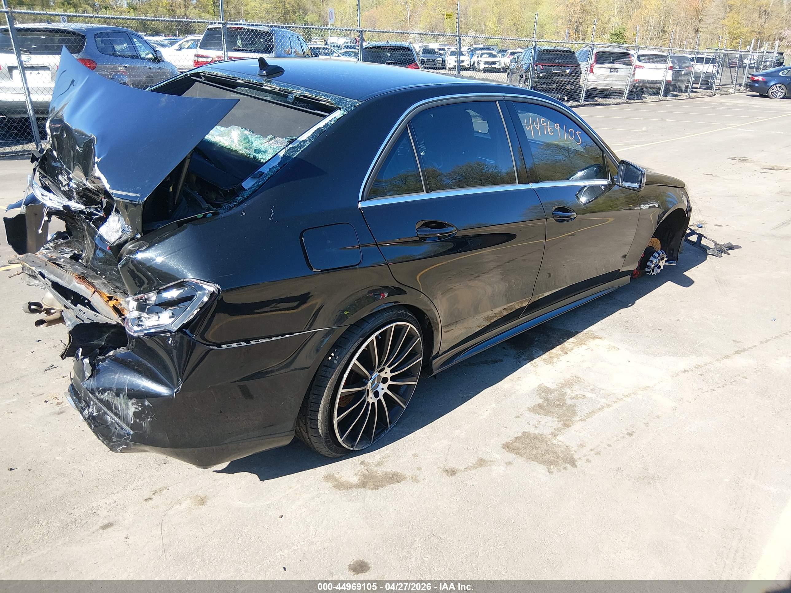 MERCEDES-BENZ E image 4