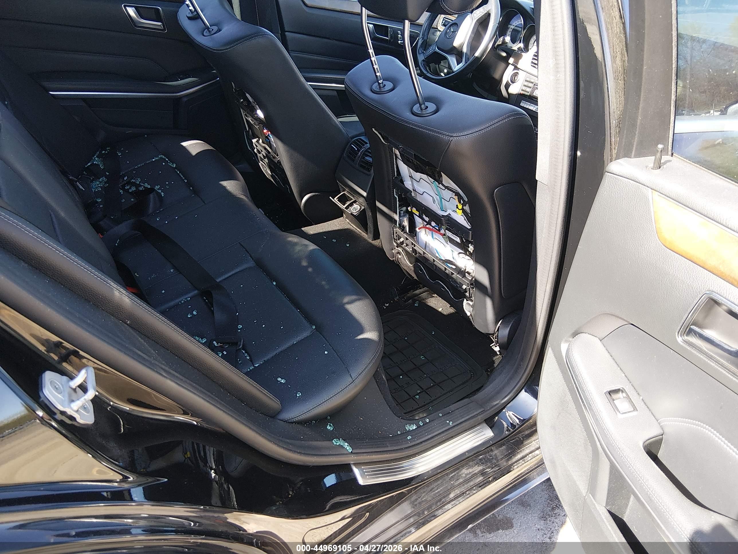 MERCEDES-BENZ E image 8