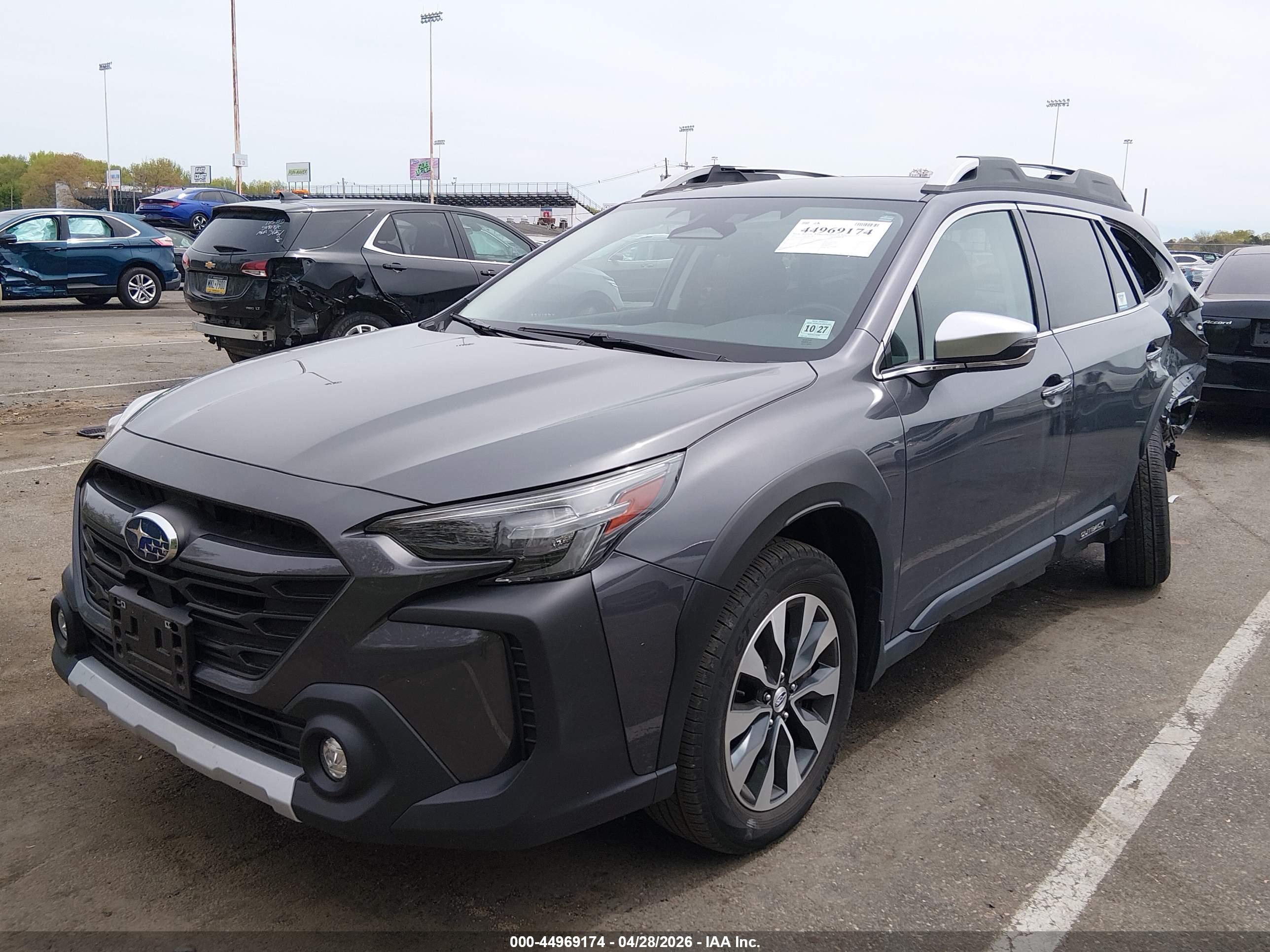 SUBARU OUTBACK image 2