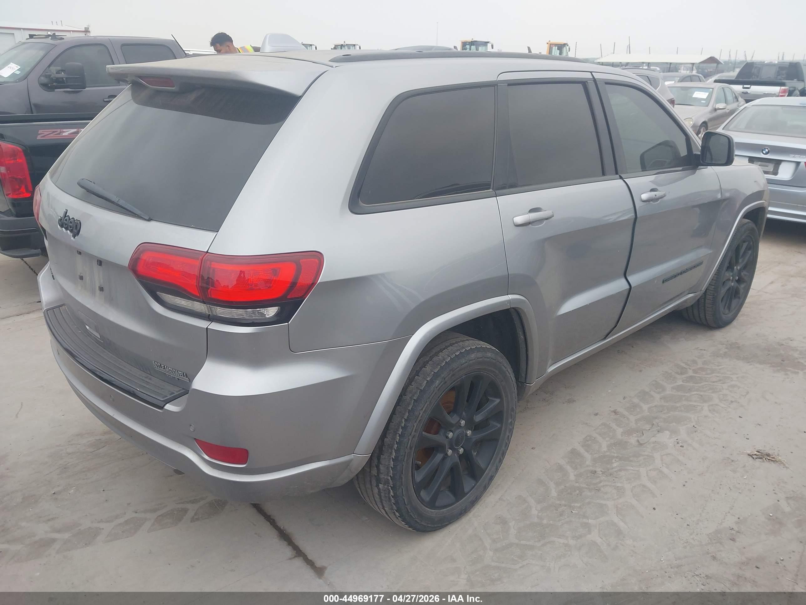 JEEP GRAND image 4