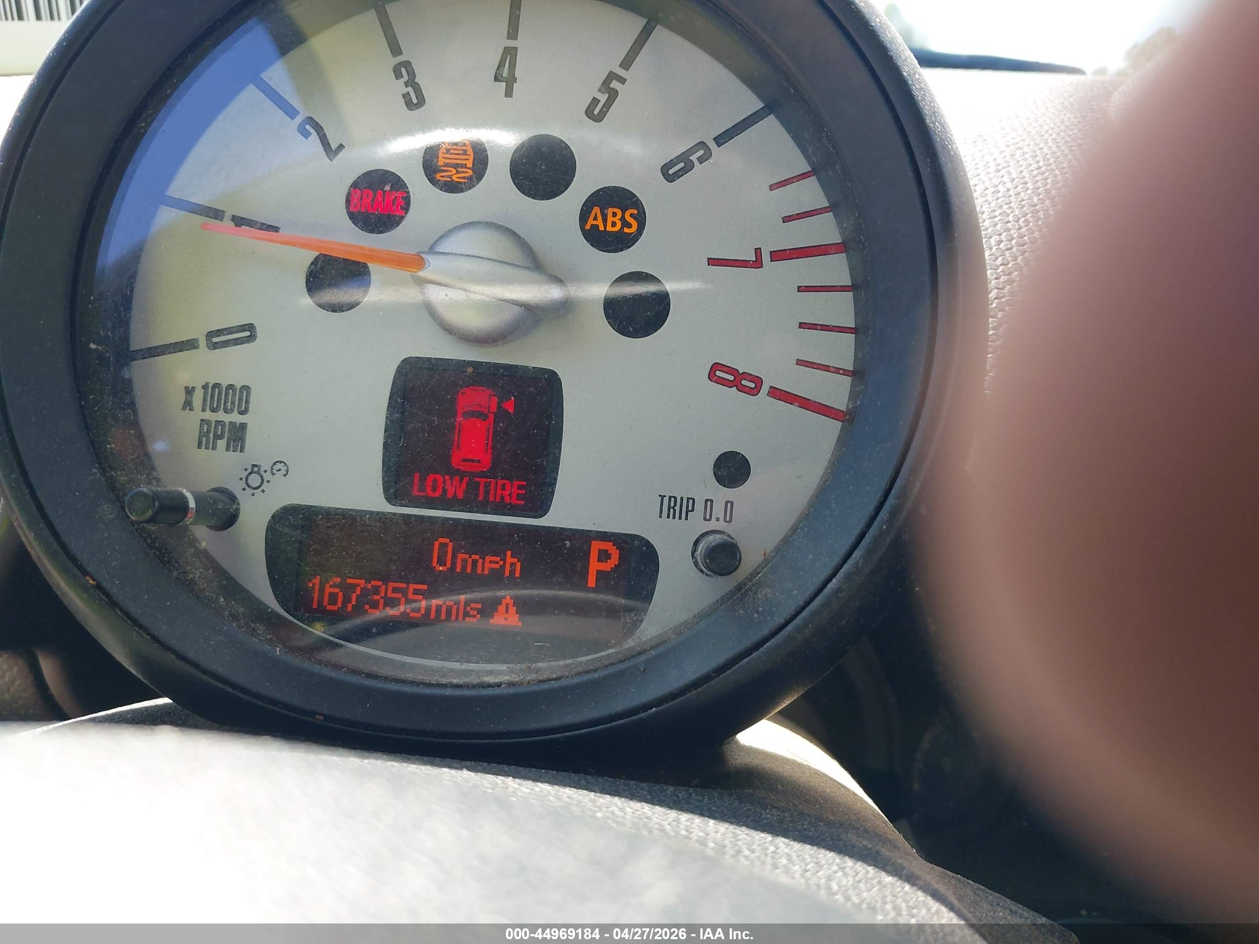 MINI COUNTRYMAN image 7