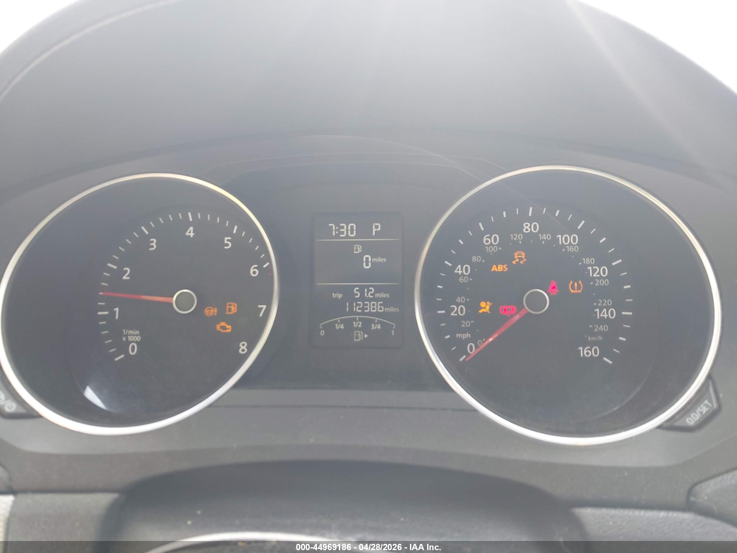 VOLKSWAGEN JETTA image 7