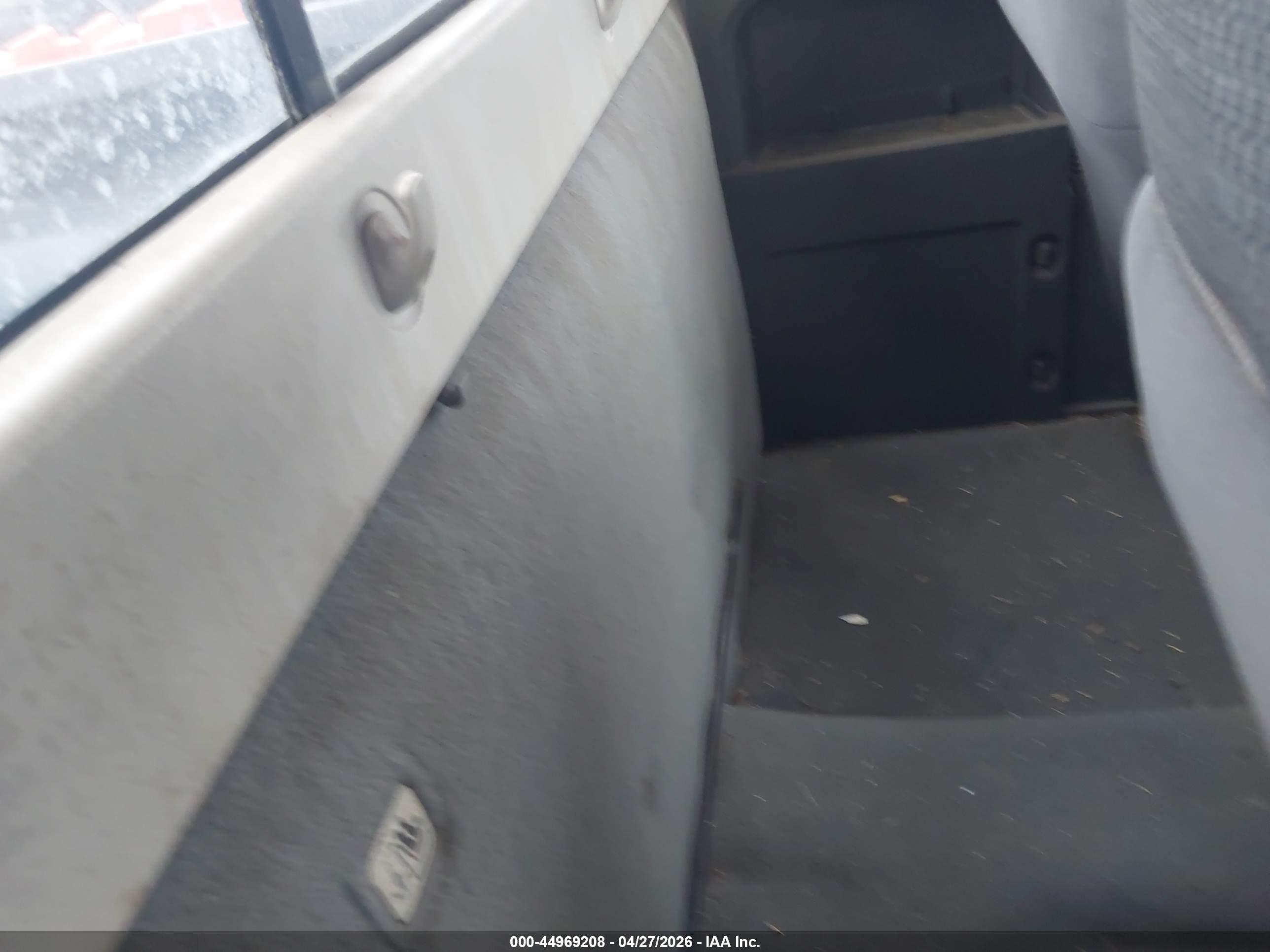 NISSAN FRONTIER image 8