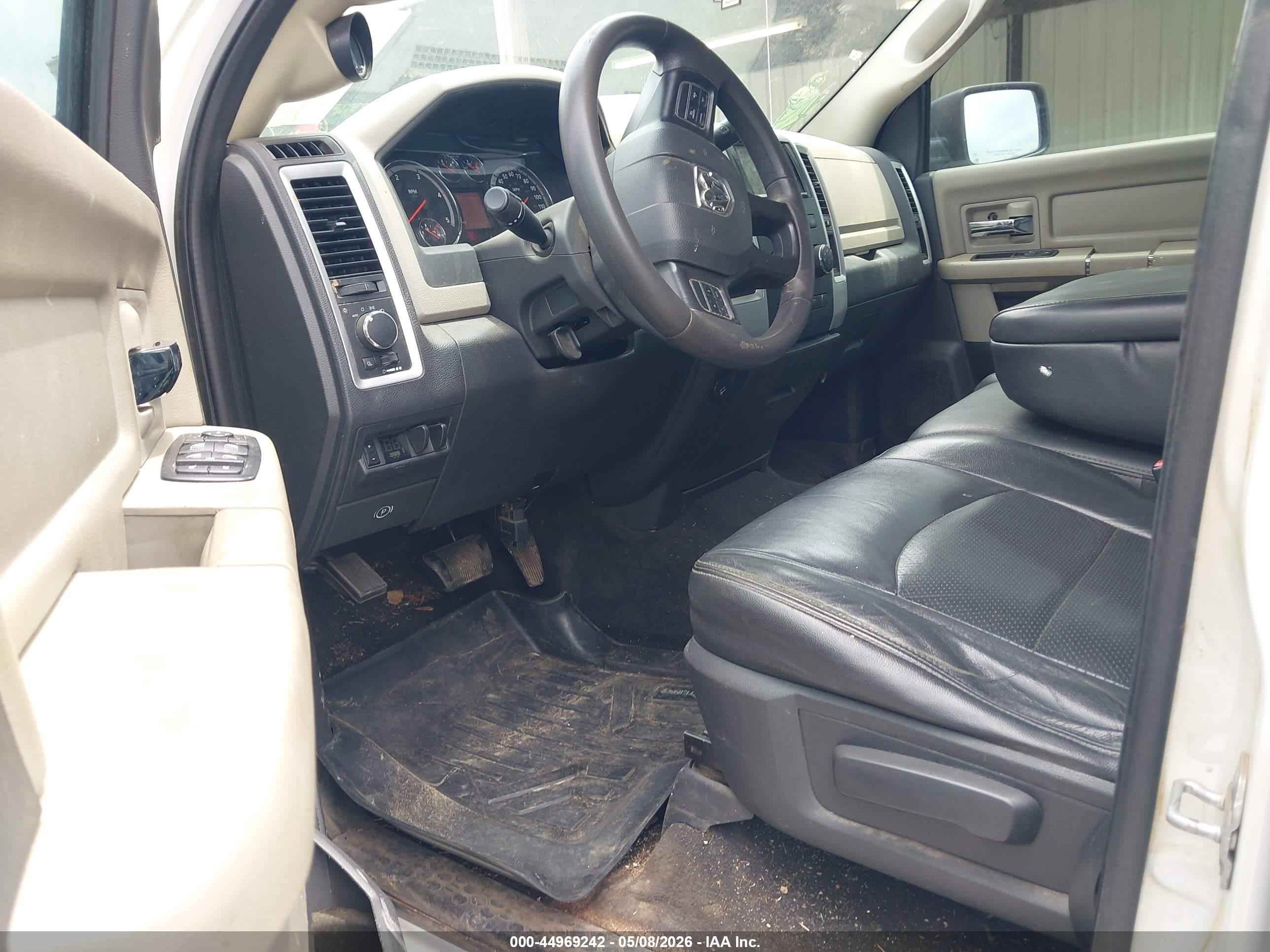 RAM 2500 image 5