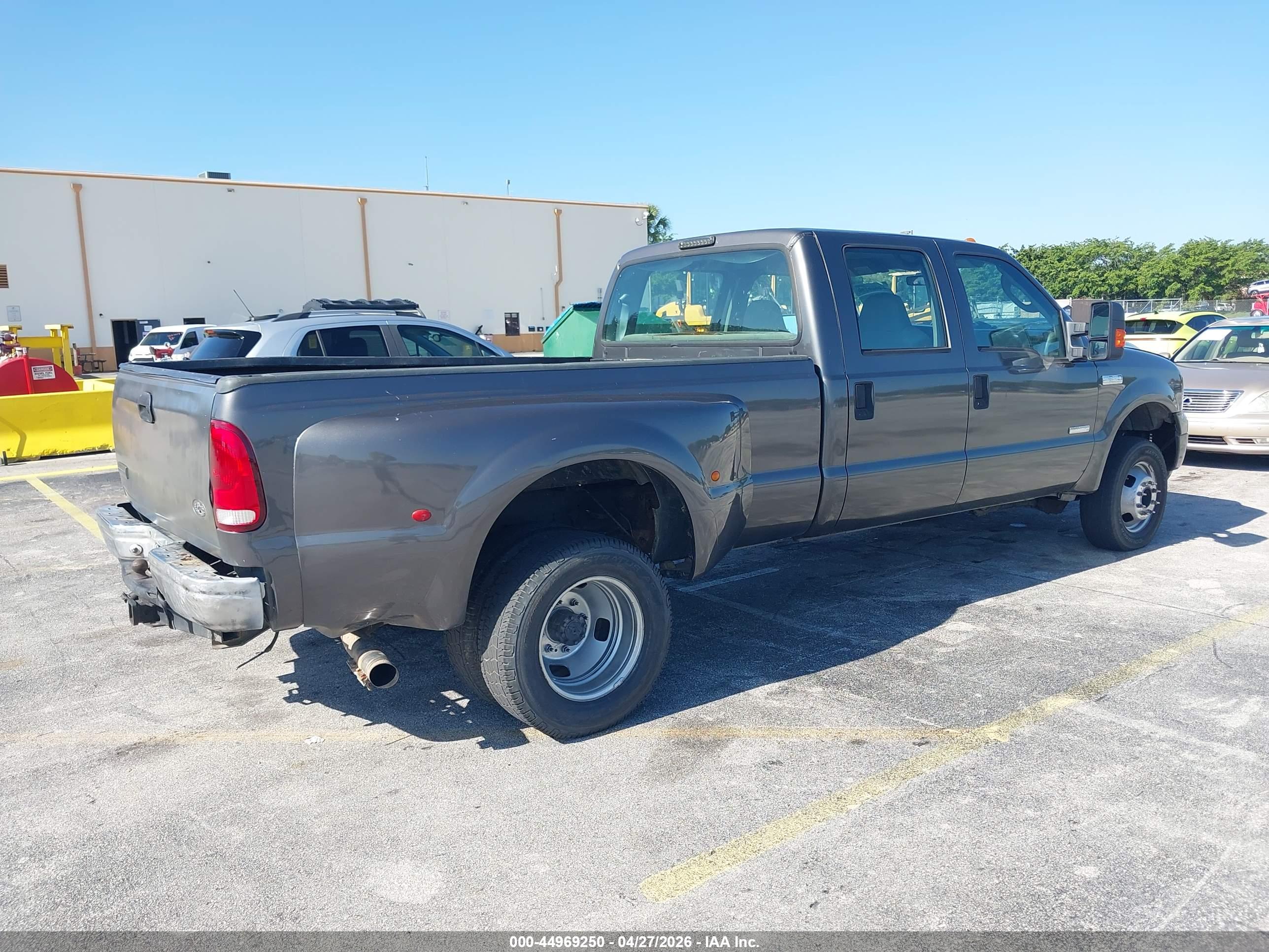 FORD F-350 image 4