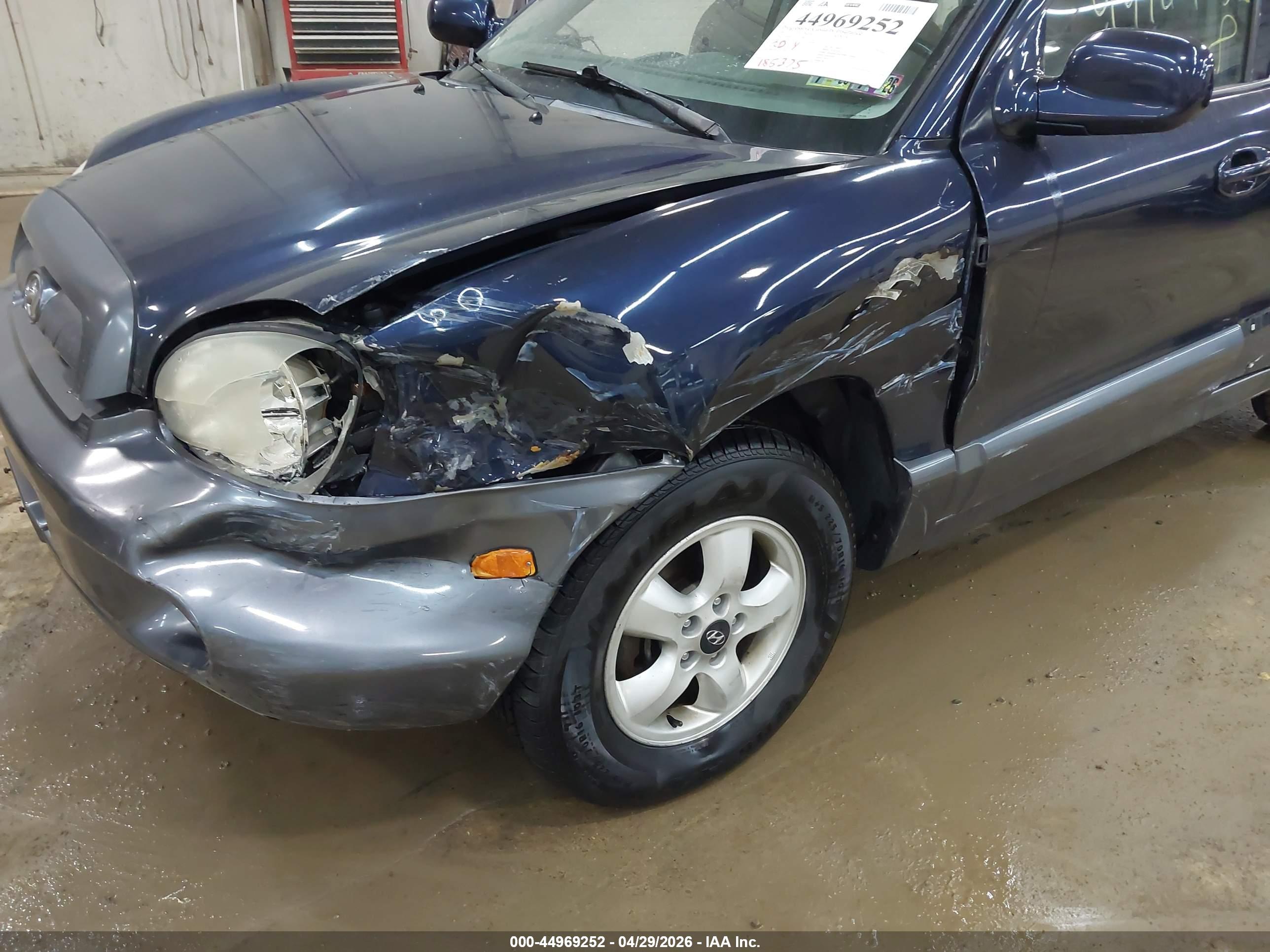HYUNDAI SANTA image 6