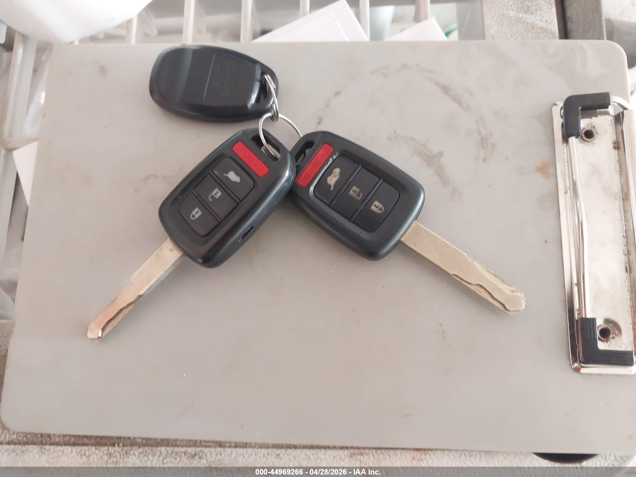HONDA CR-V image 11