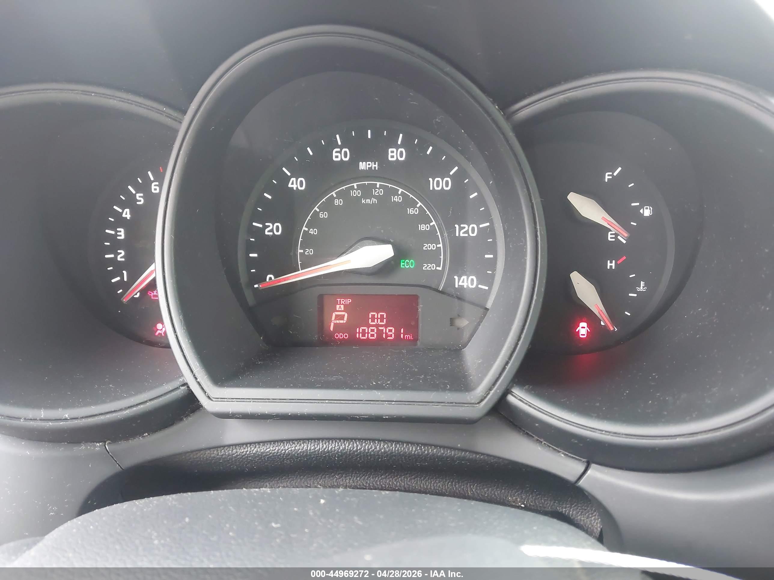 KIA RIO image 7
