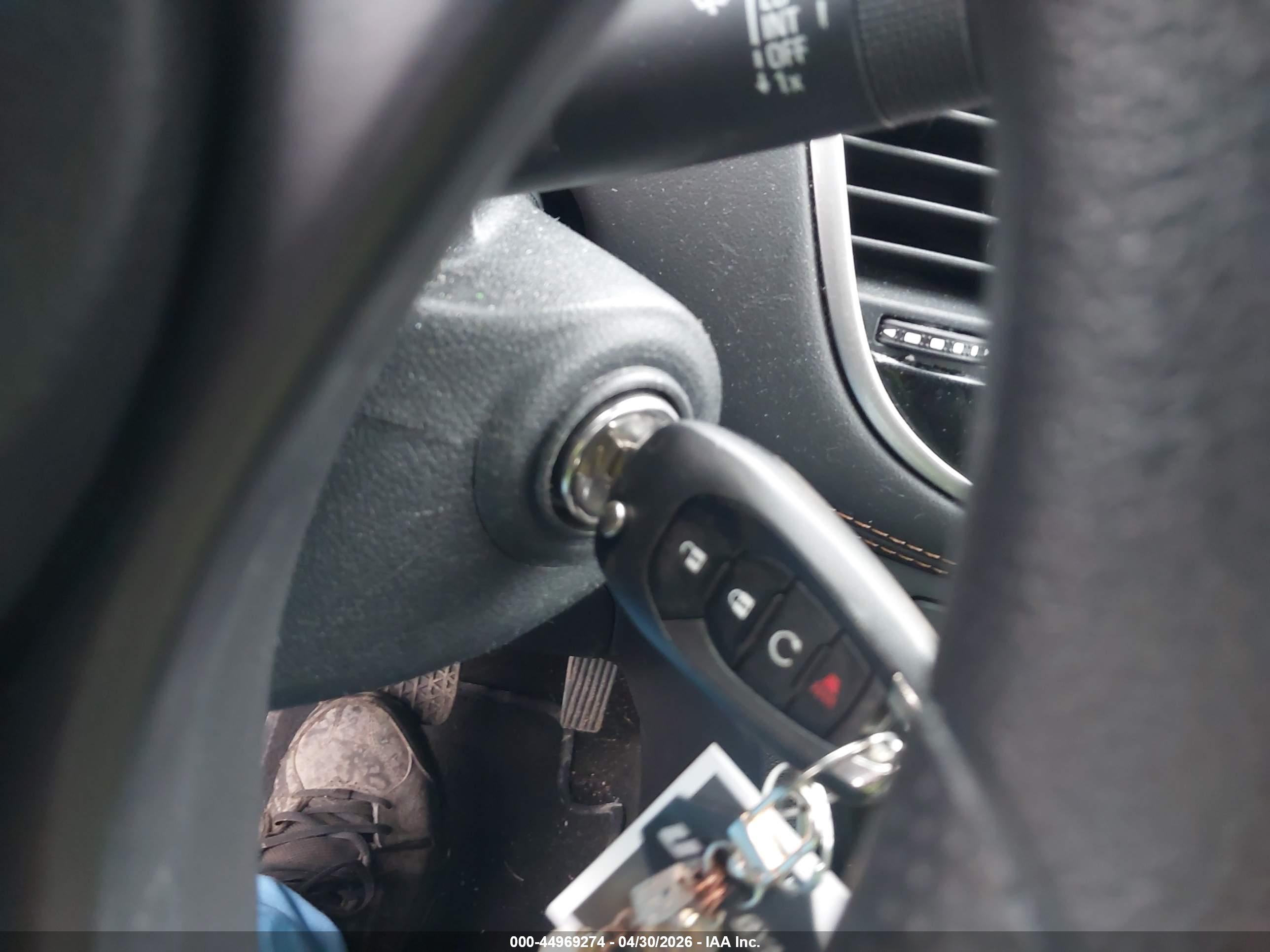 CHEVROLET TRAX image 11