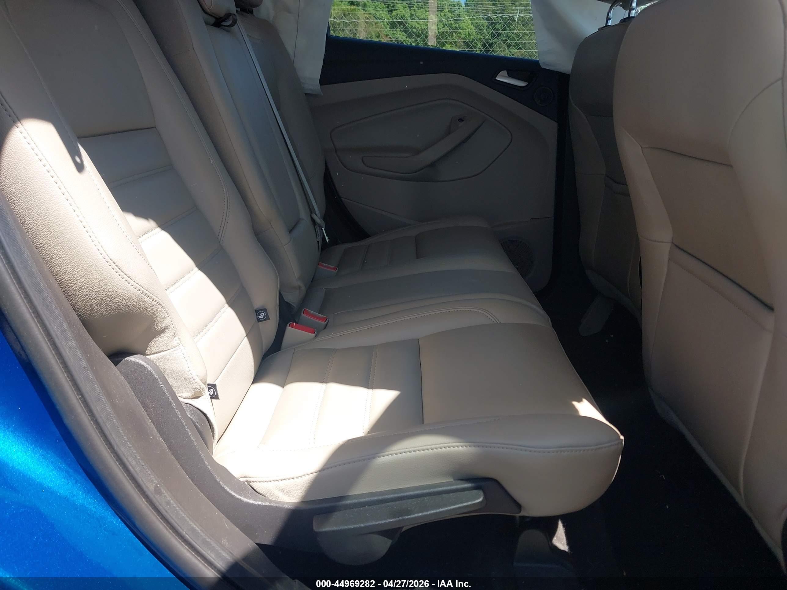 FORD ESCAPE image 8