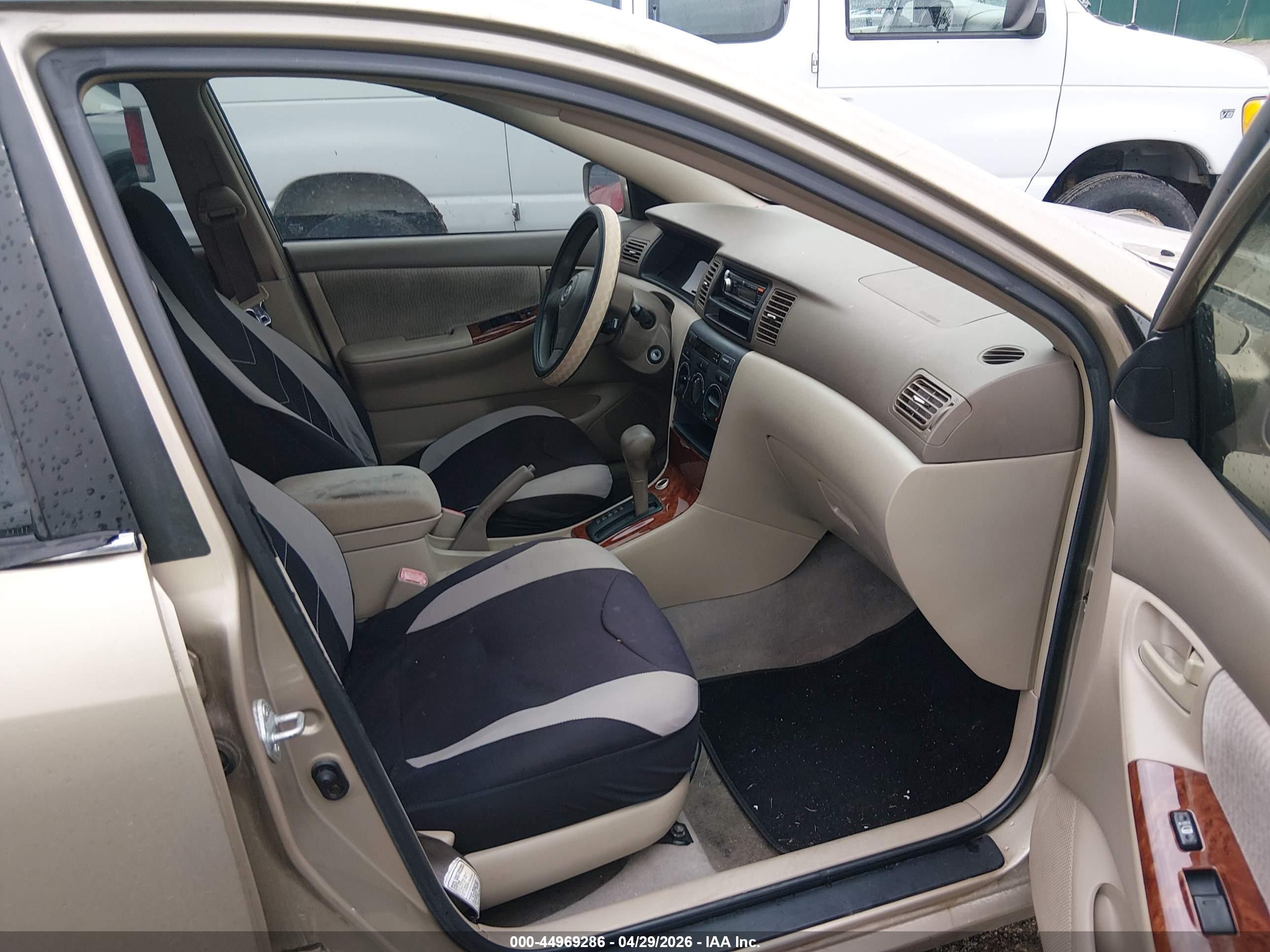 TOYOTA COROLLA image 5